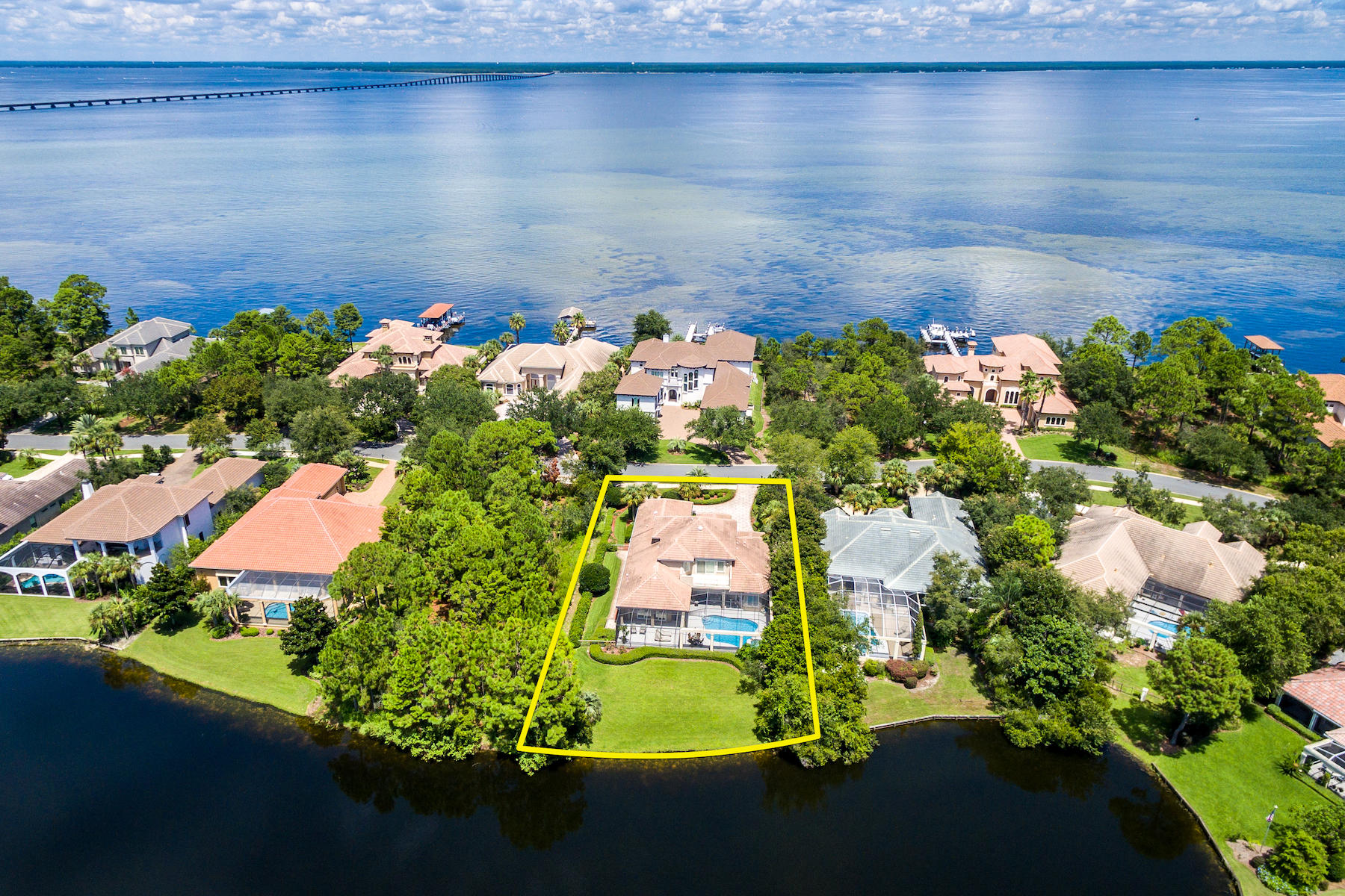 REGATTA BAY - Residential