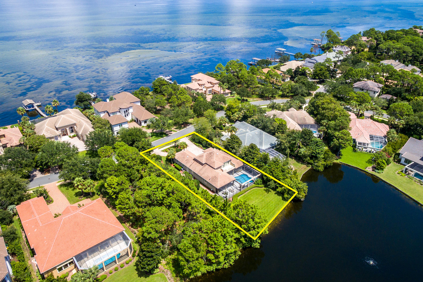 REGATTA BAY - Residential