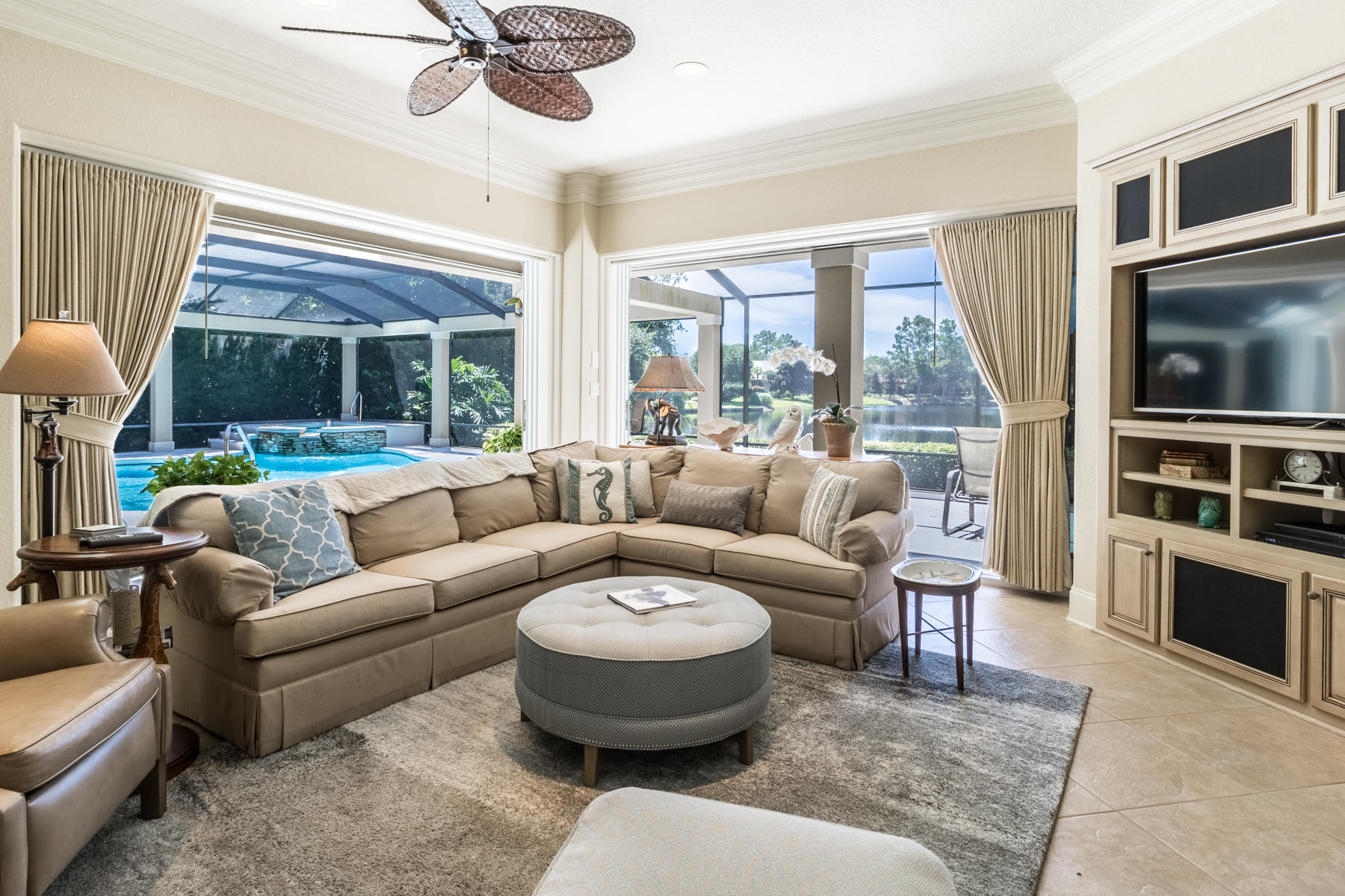 REGATTA BAY - Residential