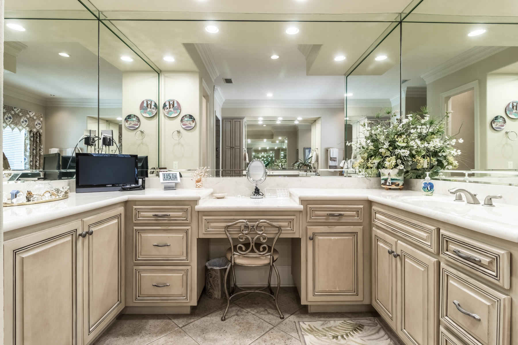 REGATTA BAY - Residential