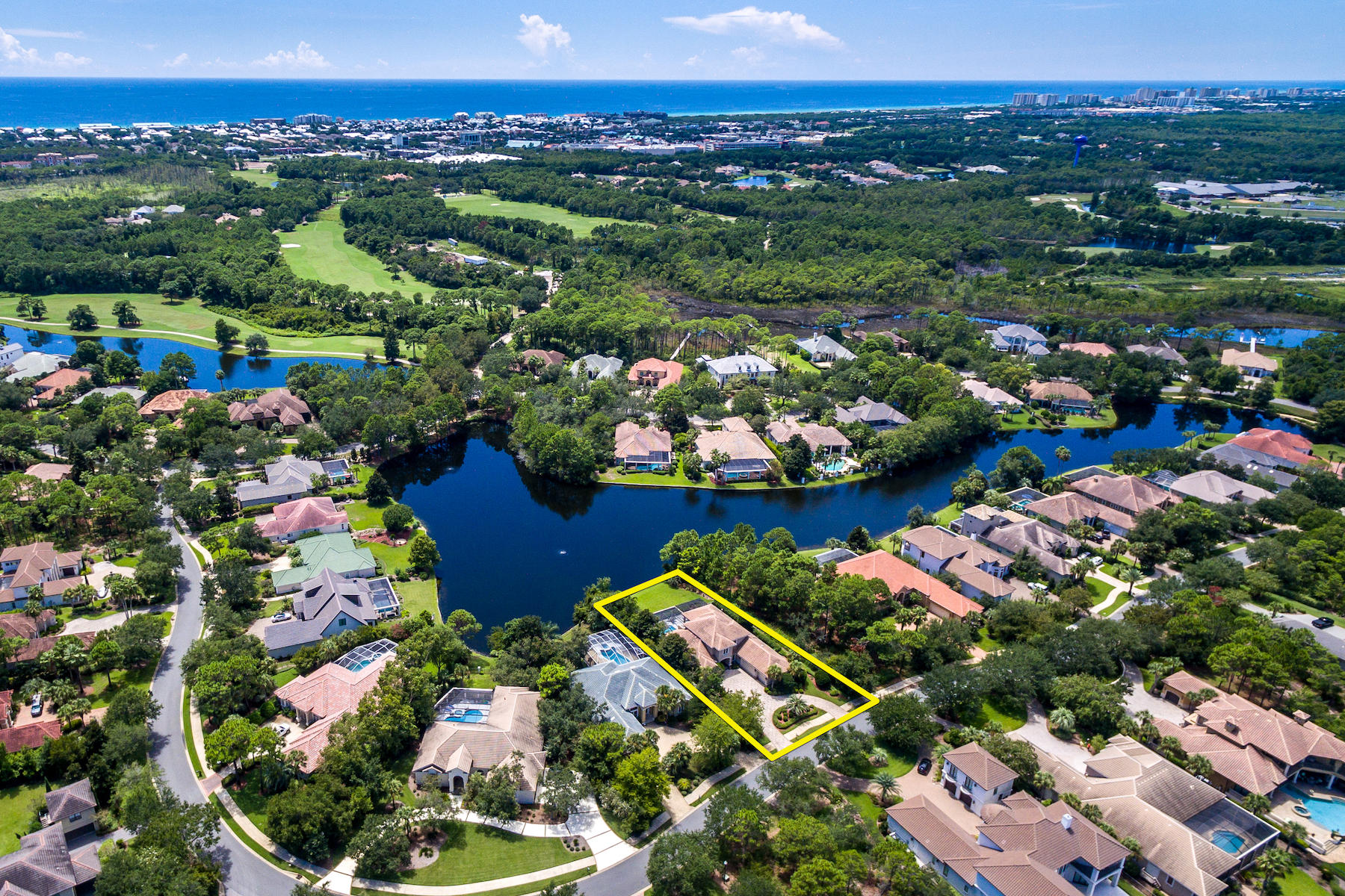 REGATTA BAY - Residential
