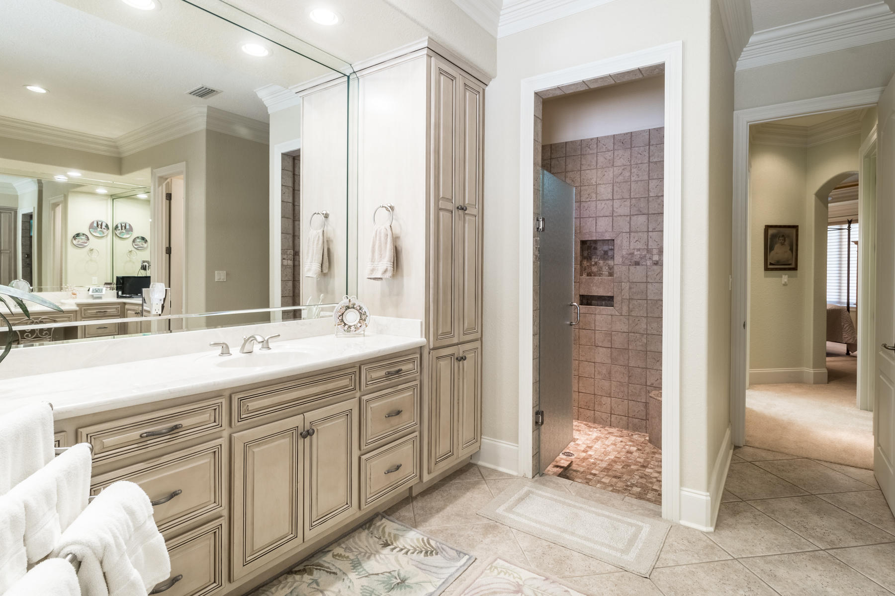 REGATTA BAY - Residential