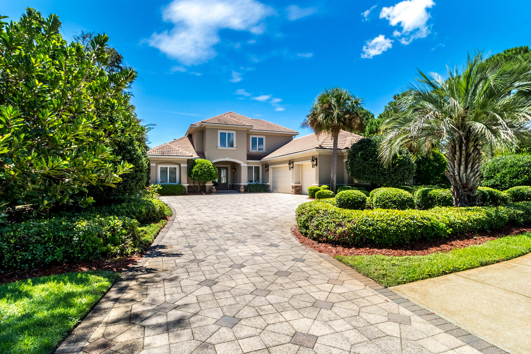 REGATTA BAY - Residential