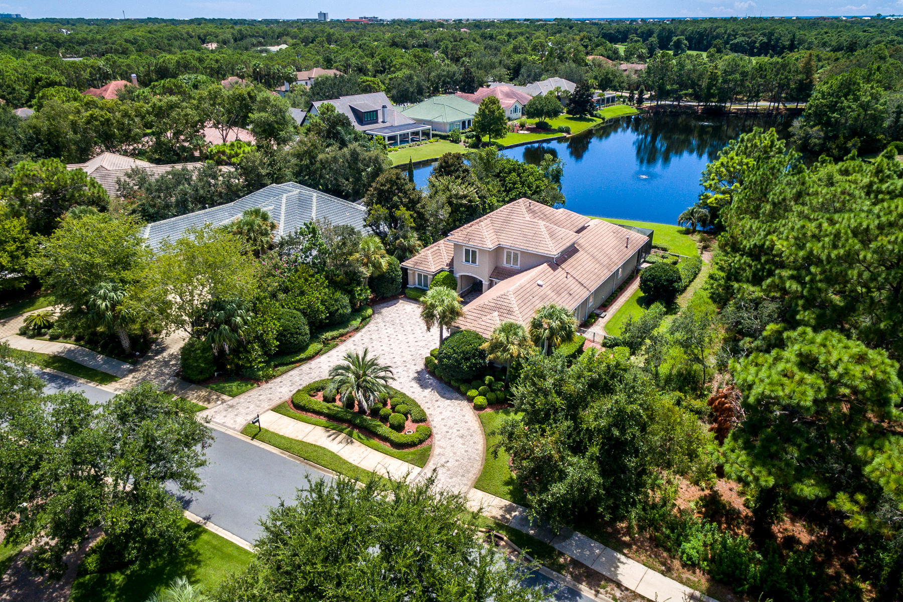 REGATTA BAY - Residential