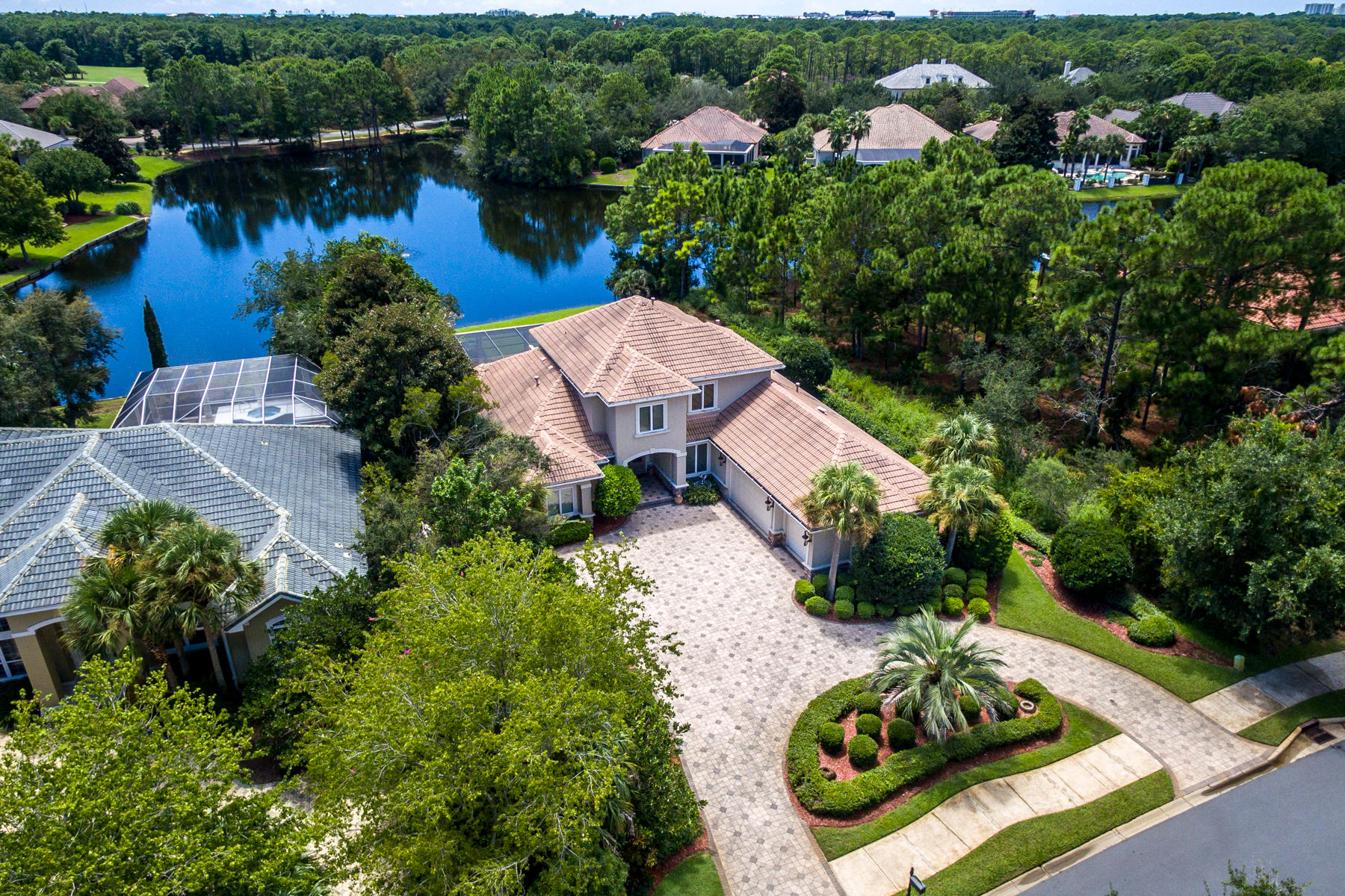 REGATTA BAY - Residential