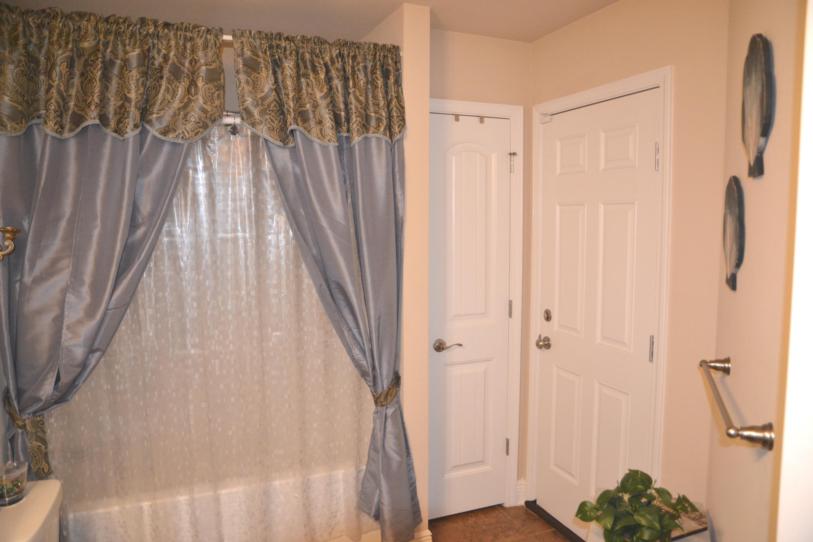 SILVER CREEK ESTATES - Residential