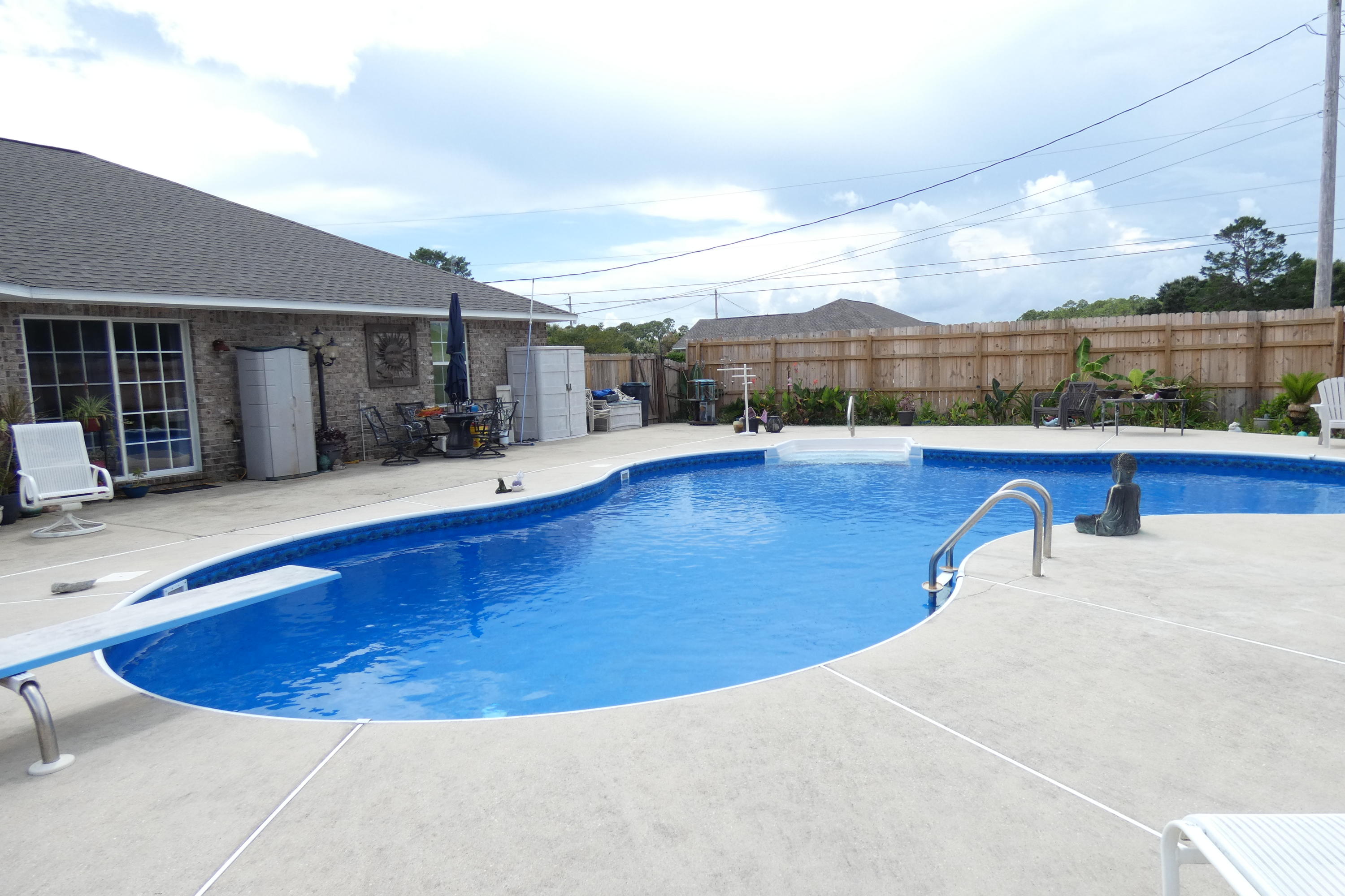 WINDSOR VILLAGE - Residential