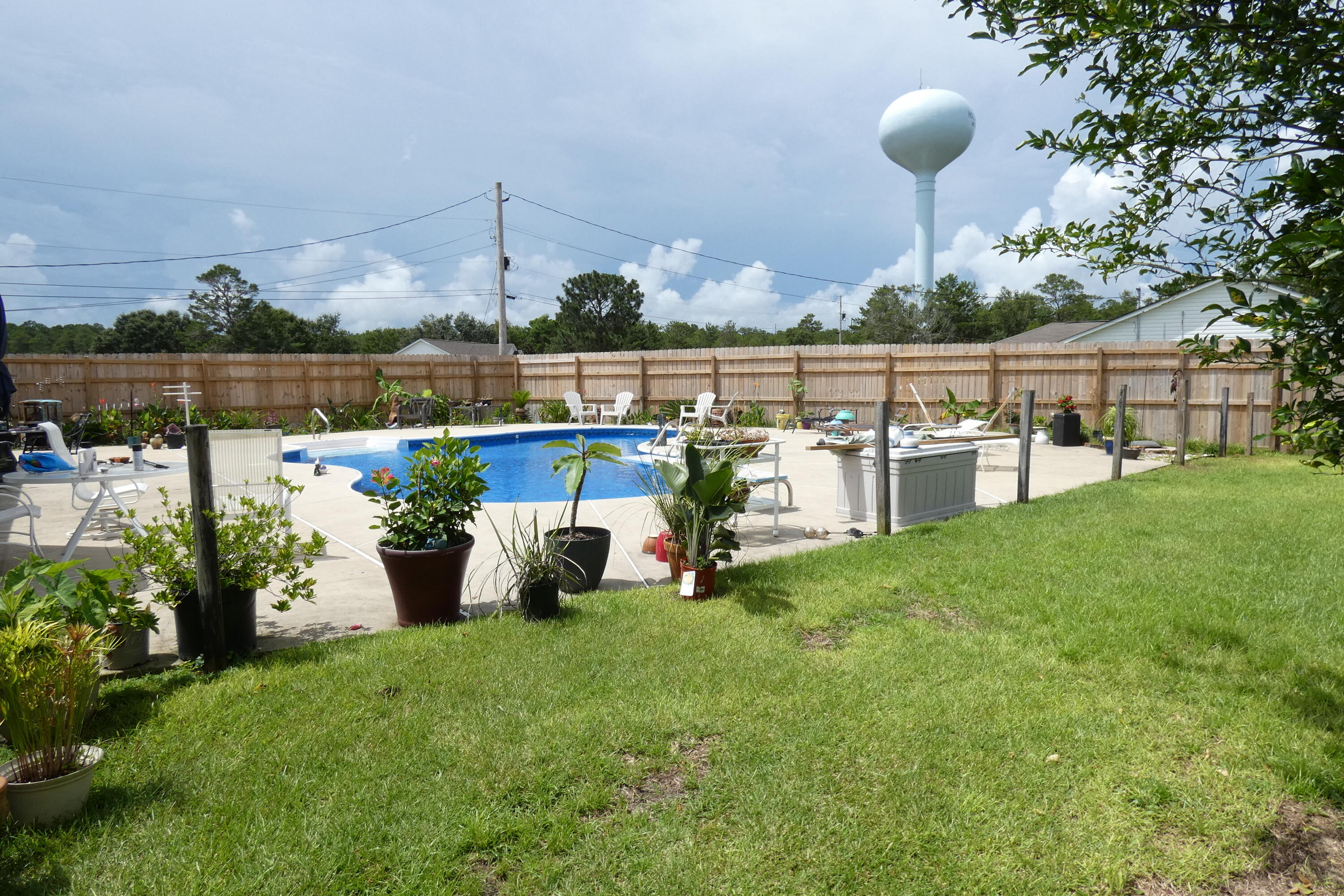 WINDSOR VILLAGE - Residential