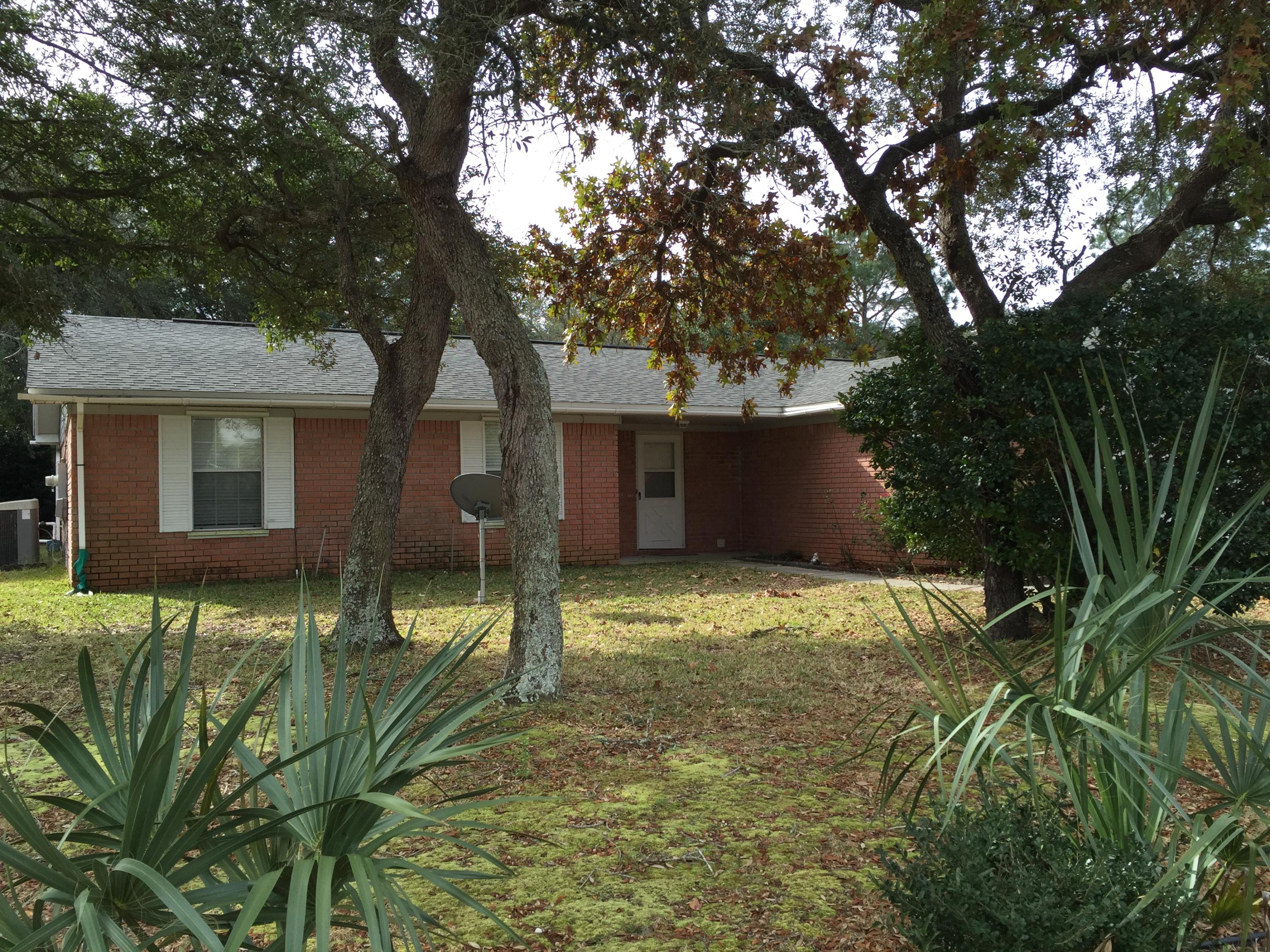 Great Price and Location!! This nice three bedroom, two full baths home is located in Country Breeze Estates! The home features: a lovely kitchen with stainless steel appliances and a breakfast bar. The Master Suite has a large walk-in closet, the Master bath has a double vanity, private water closet and a tub/shower. Tile flooring throughout the home. Enjoy the screened-in back porch that leads to the backyard. Call today to view this home.