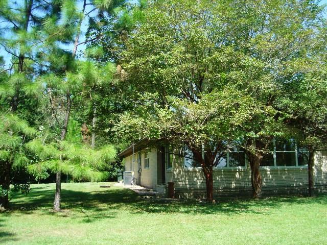 LAKE STANLEY SHORES - Residential