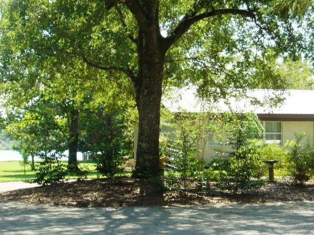 LAKE STANLEY SHORES - Residential