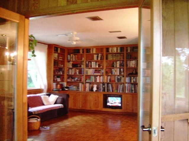 LAKE STANLEY SHORES - Residential