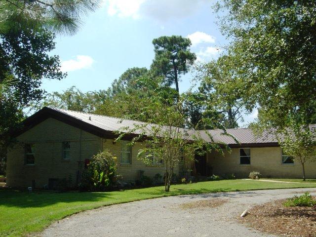 LAKE STANLEY SHORES - Residential