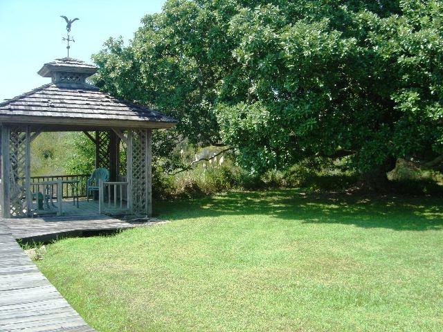 LAKE STANLEY SHORES - Residential