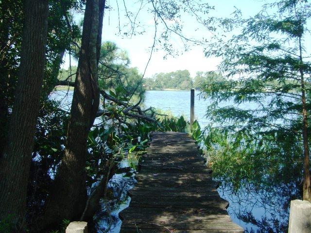 LAKE STANLEY SHORES - Residential