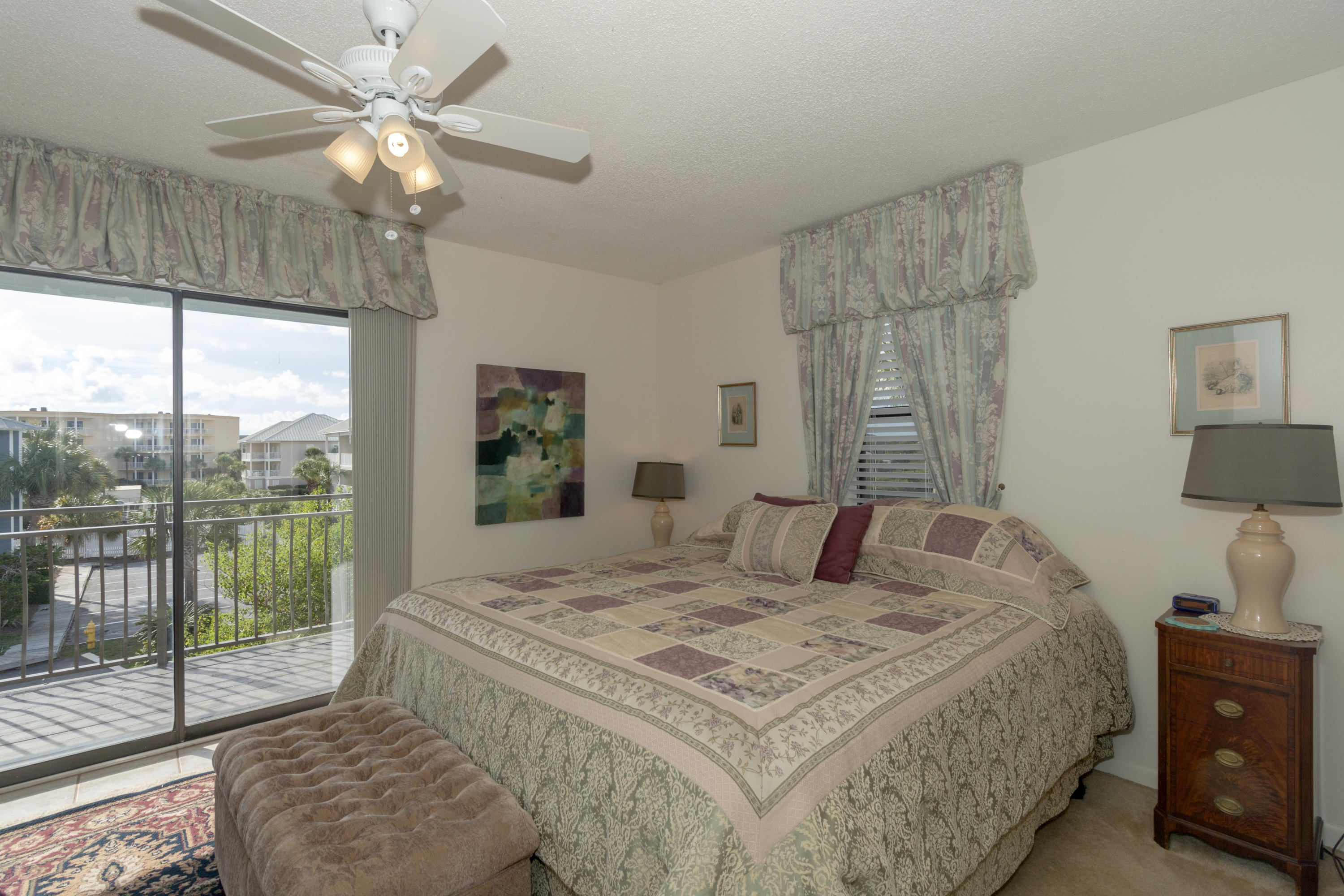 COSTA VISTA T/H - Residential