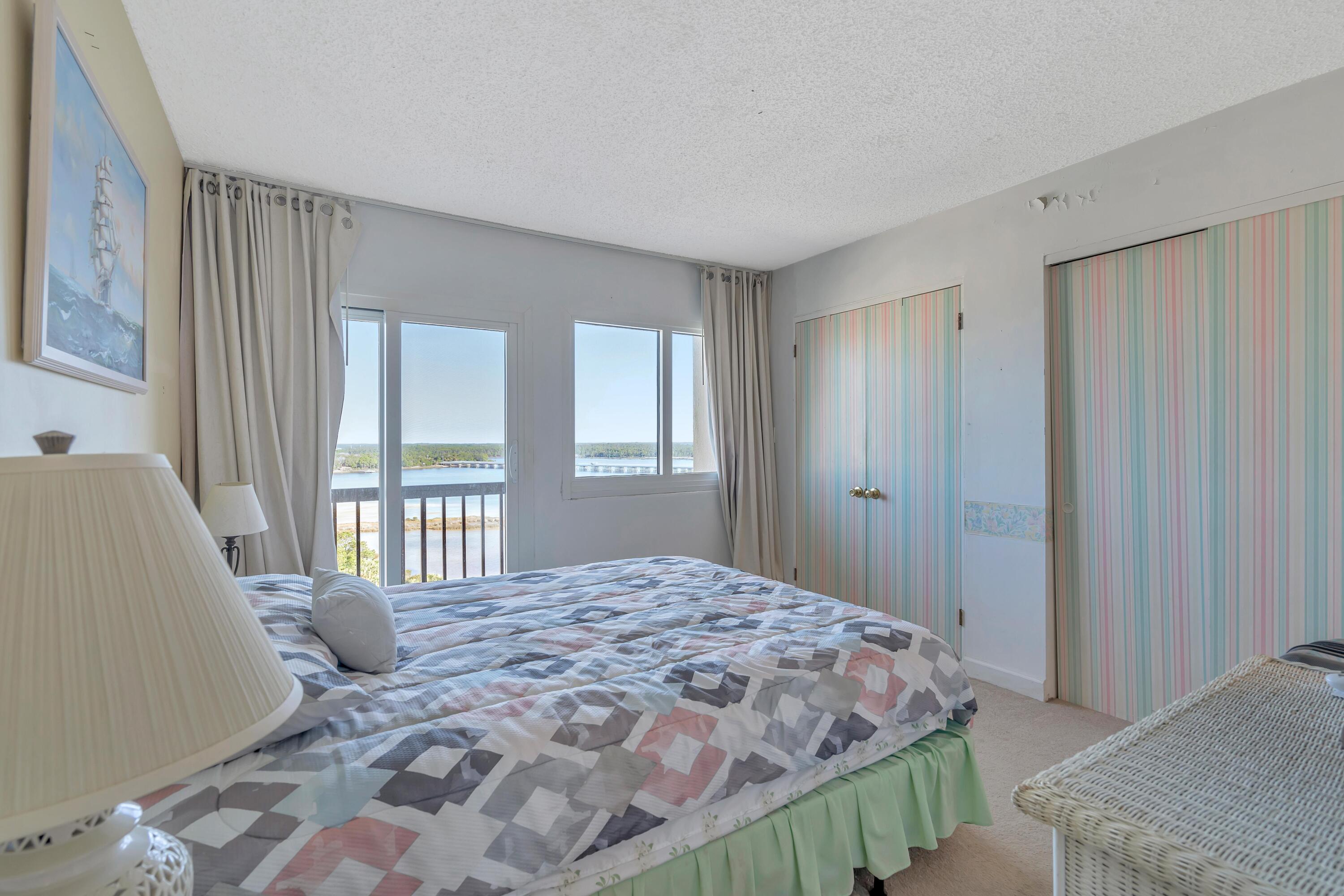 PINNACLE PORT - Residential