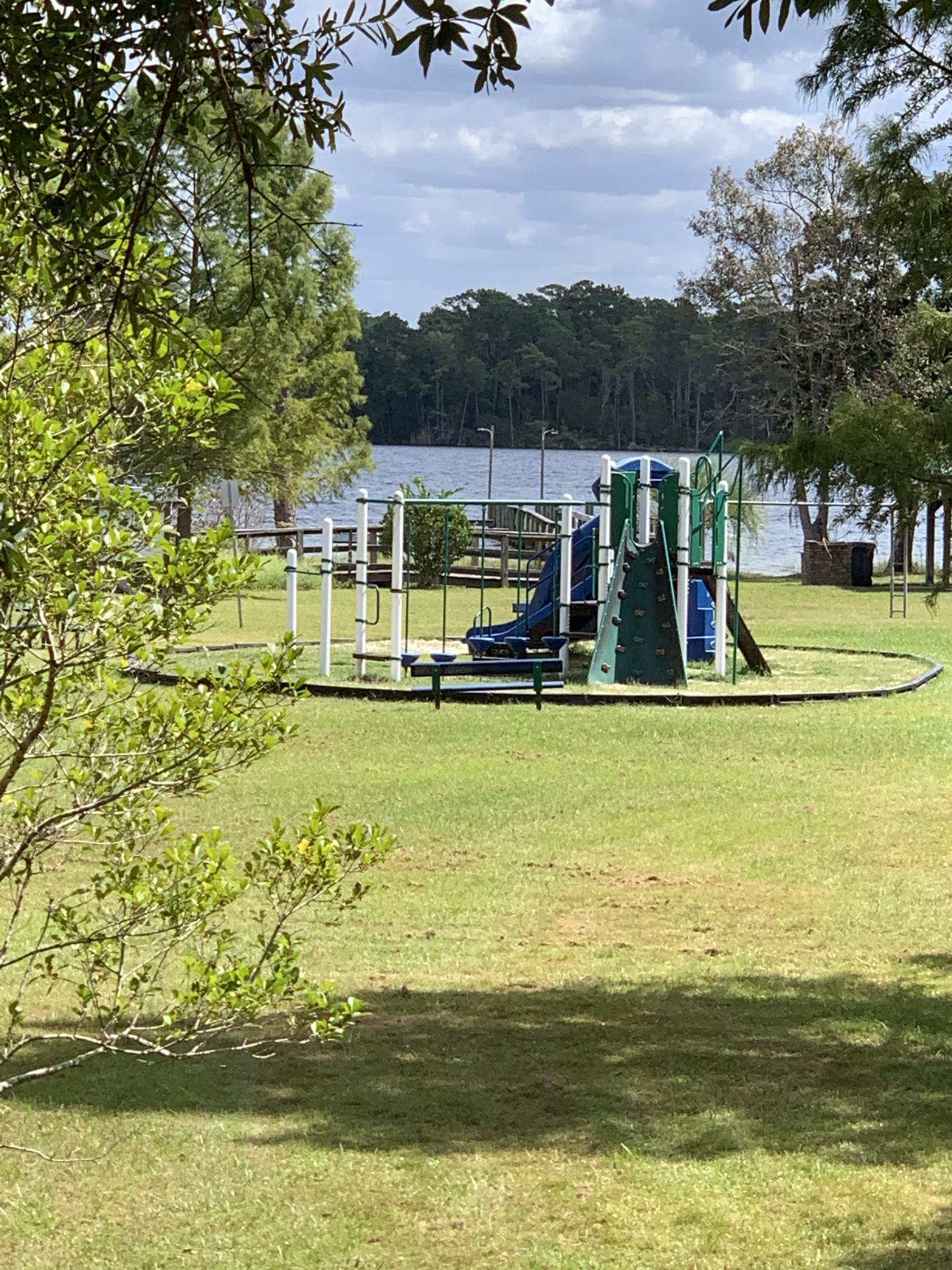 QUAIL TRAIL - Residential Lease