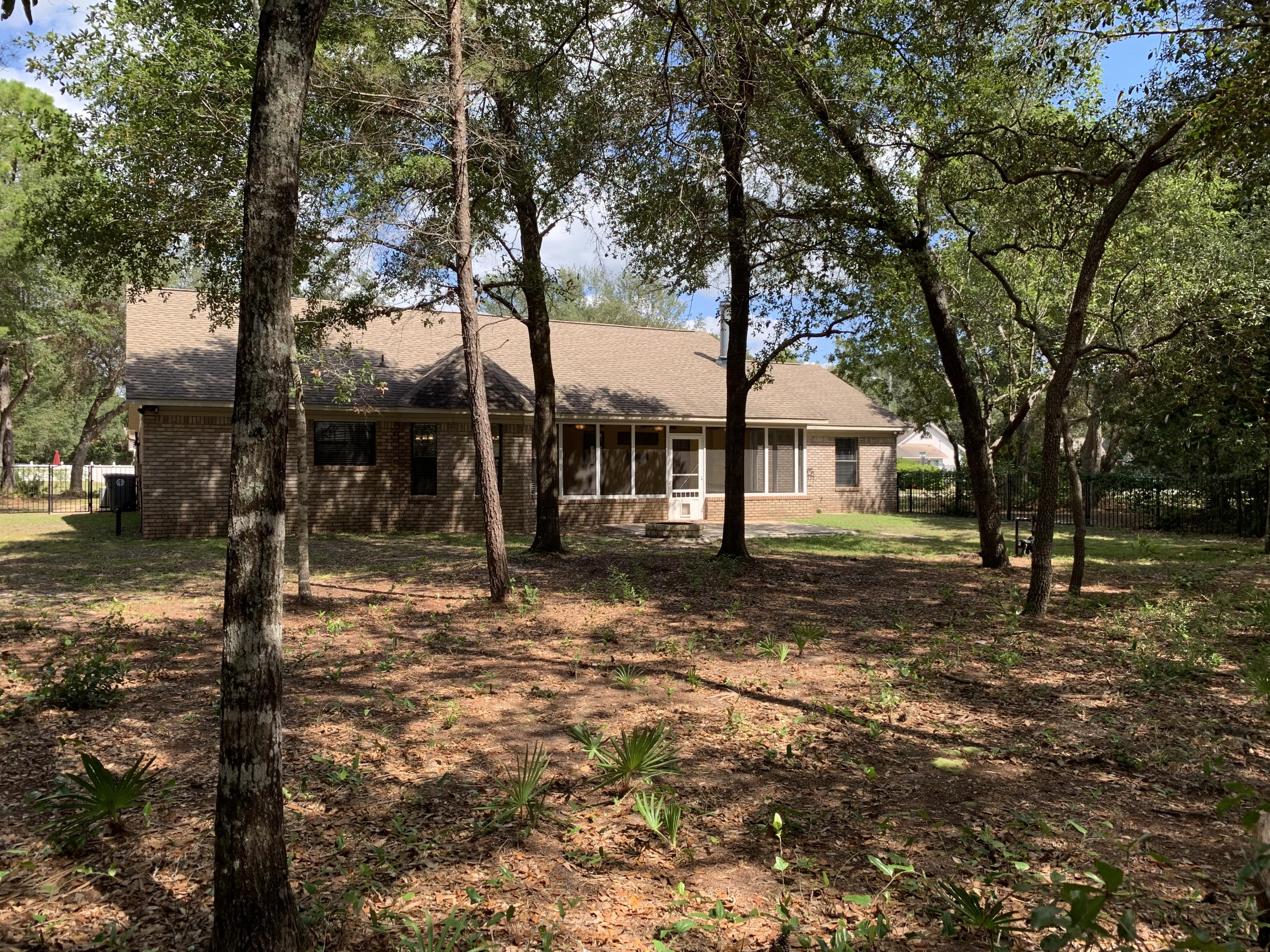 QUAIL TRAIL - Residential Lease