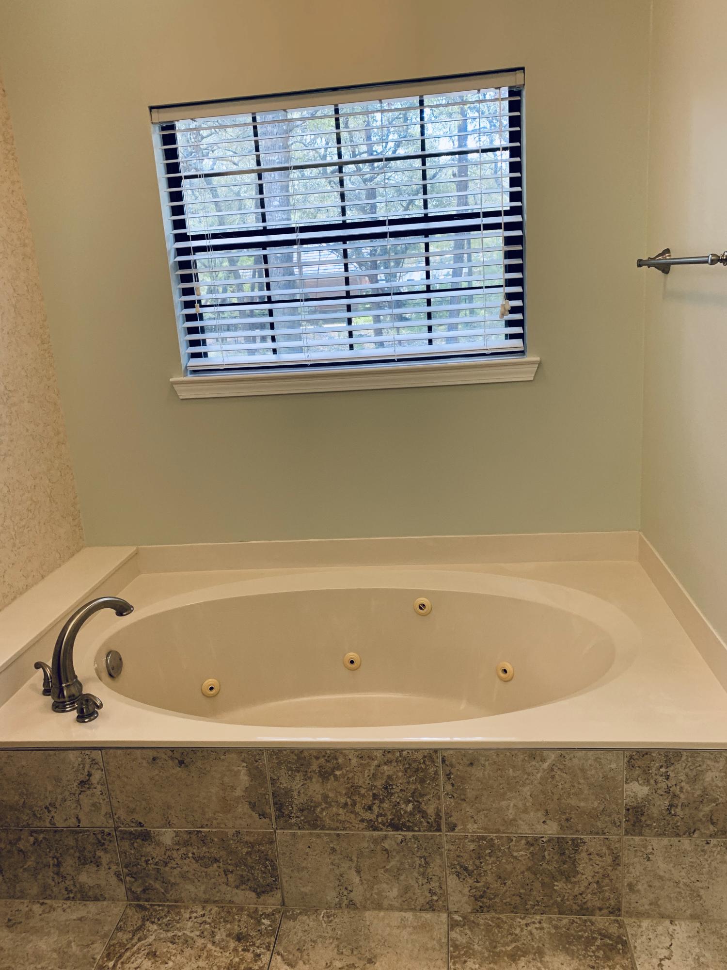 QUAIL TRAIL - Residential Lease