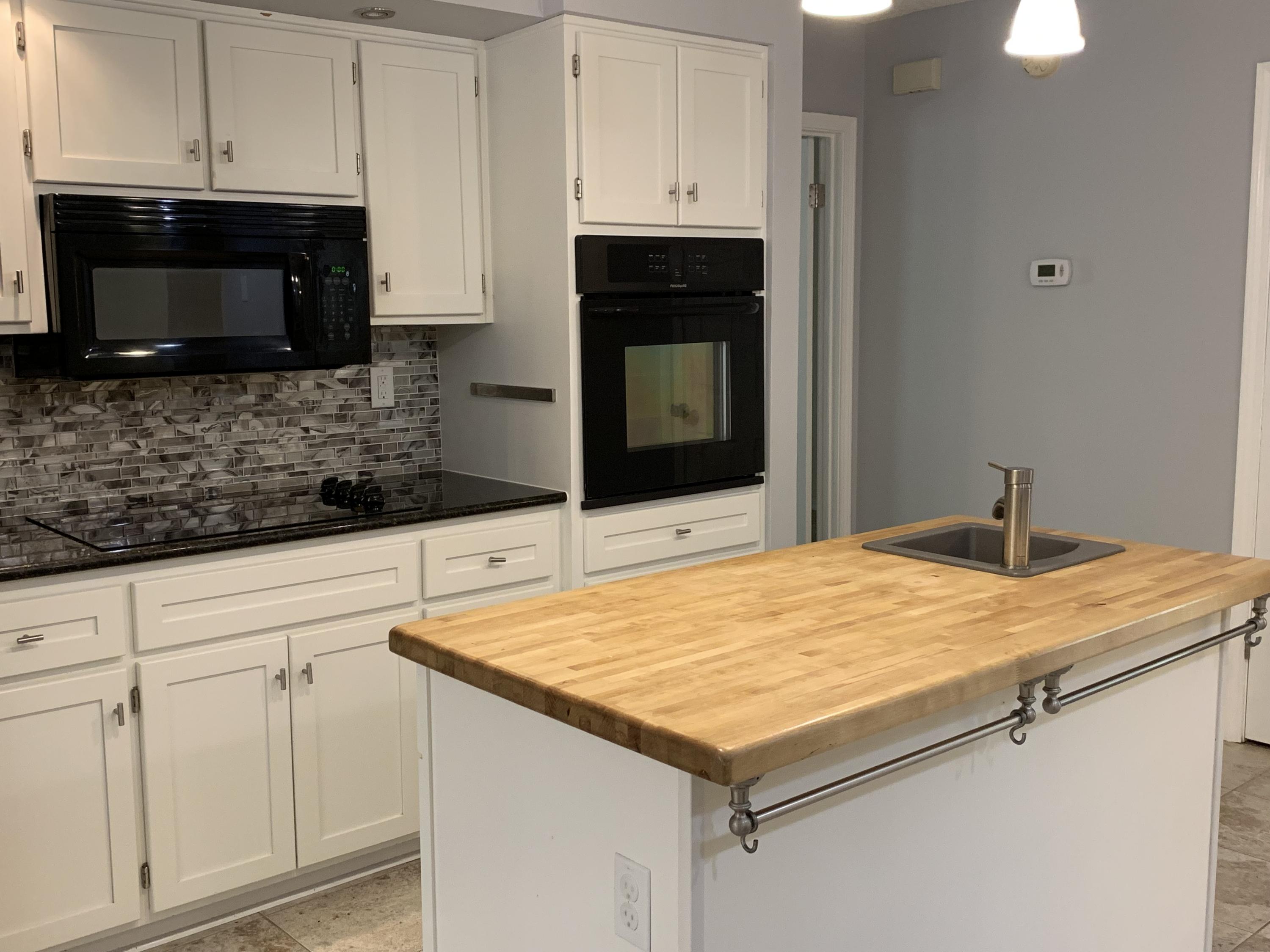 QUAIL TRAIL - Residential Lease