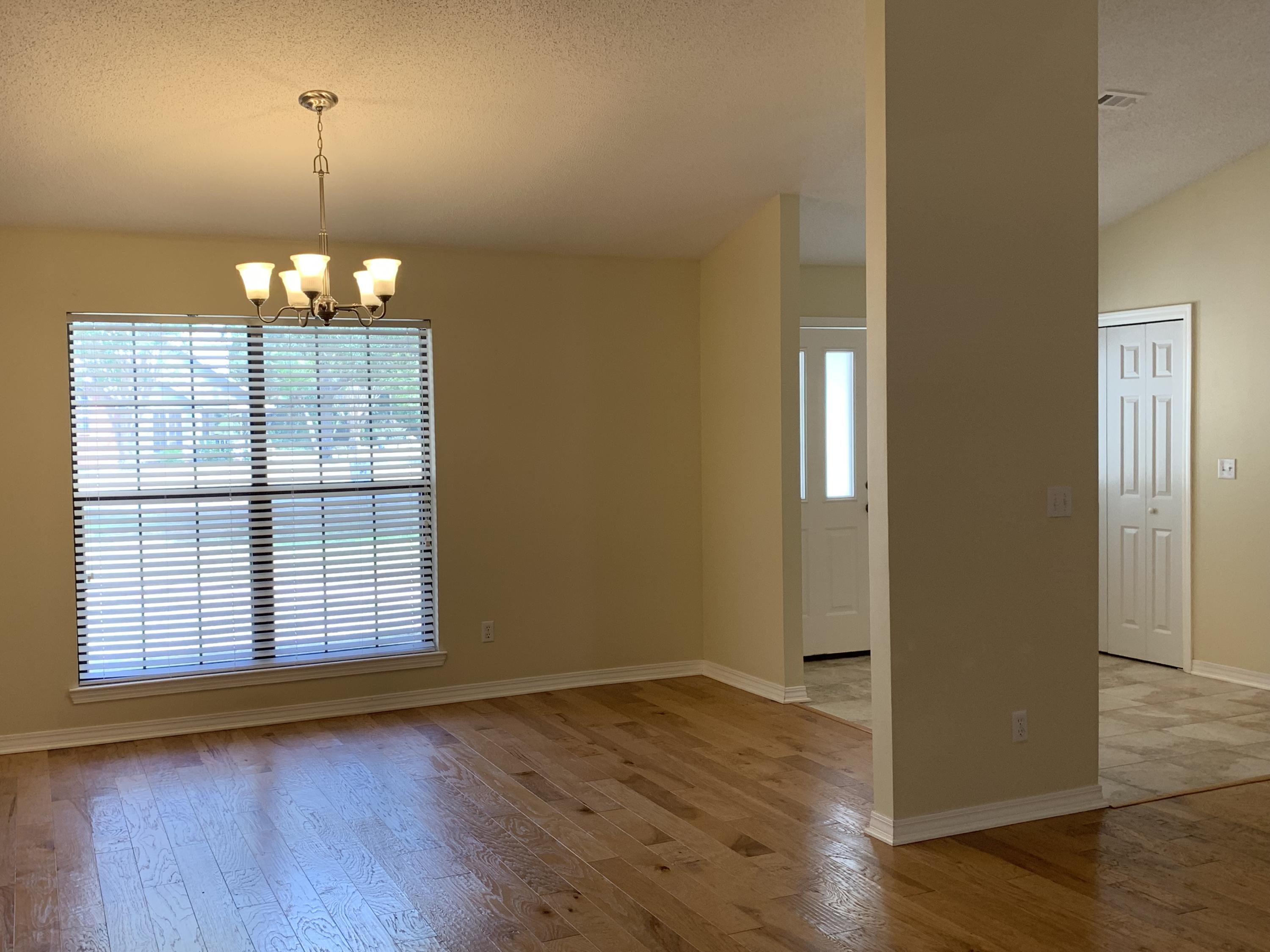 QUAIL TRAIL - Residential Lease