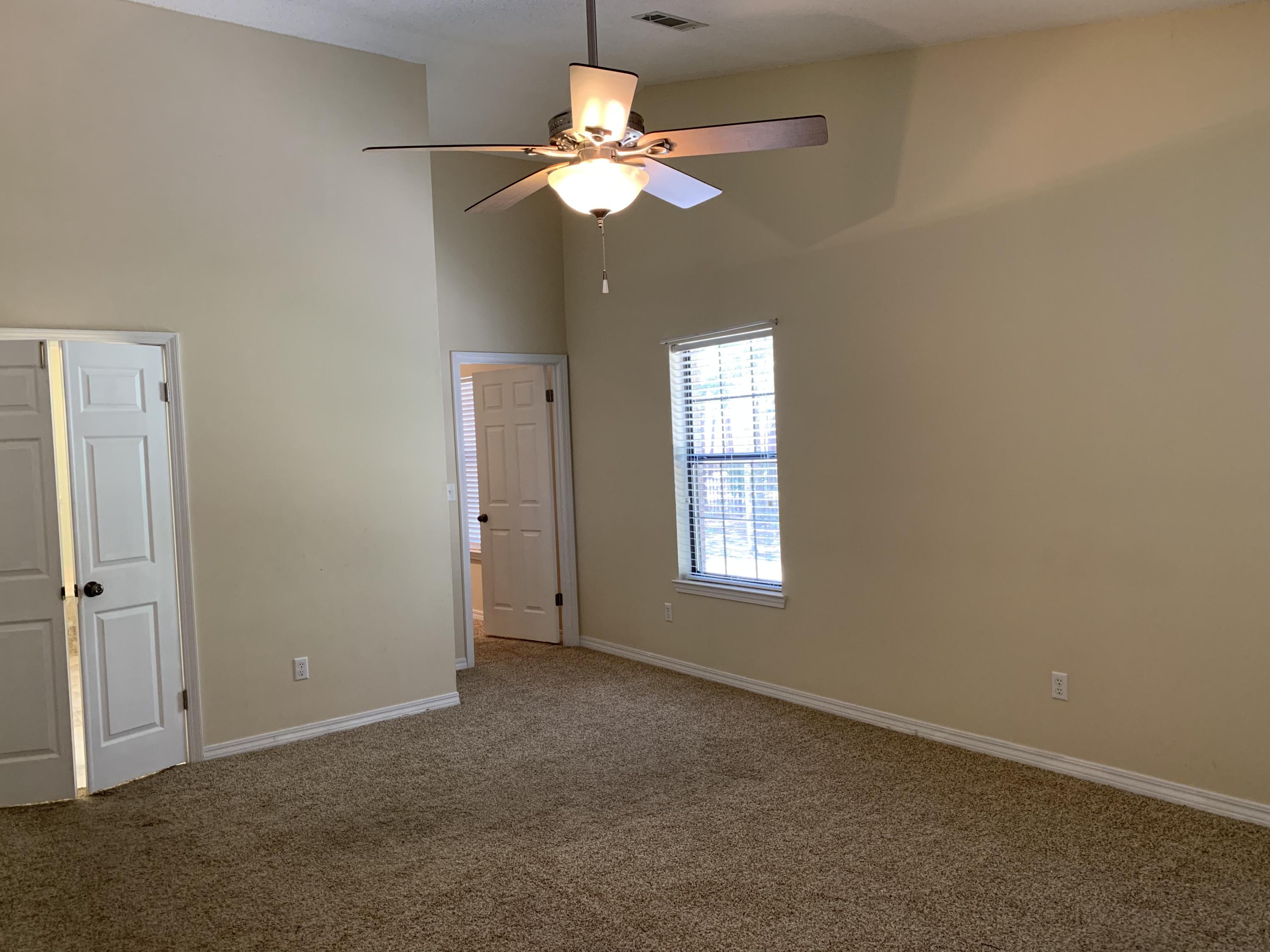 QUAIL TRAIL - Residential Lease