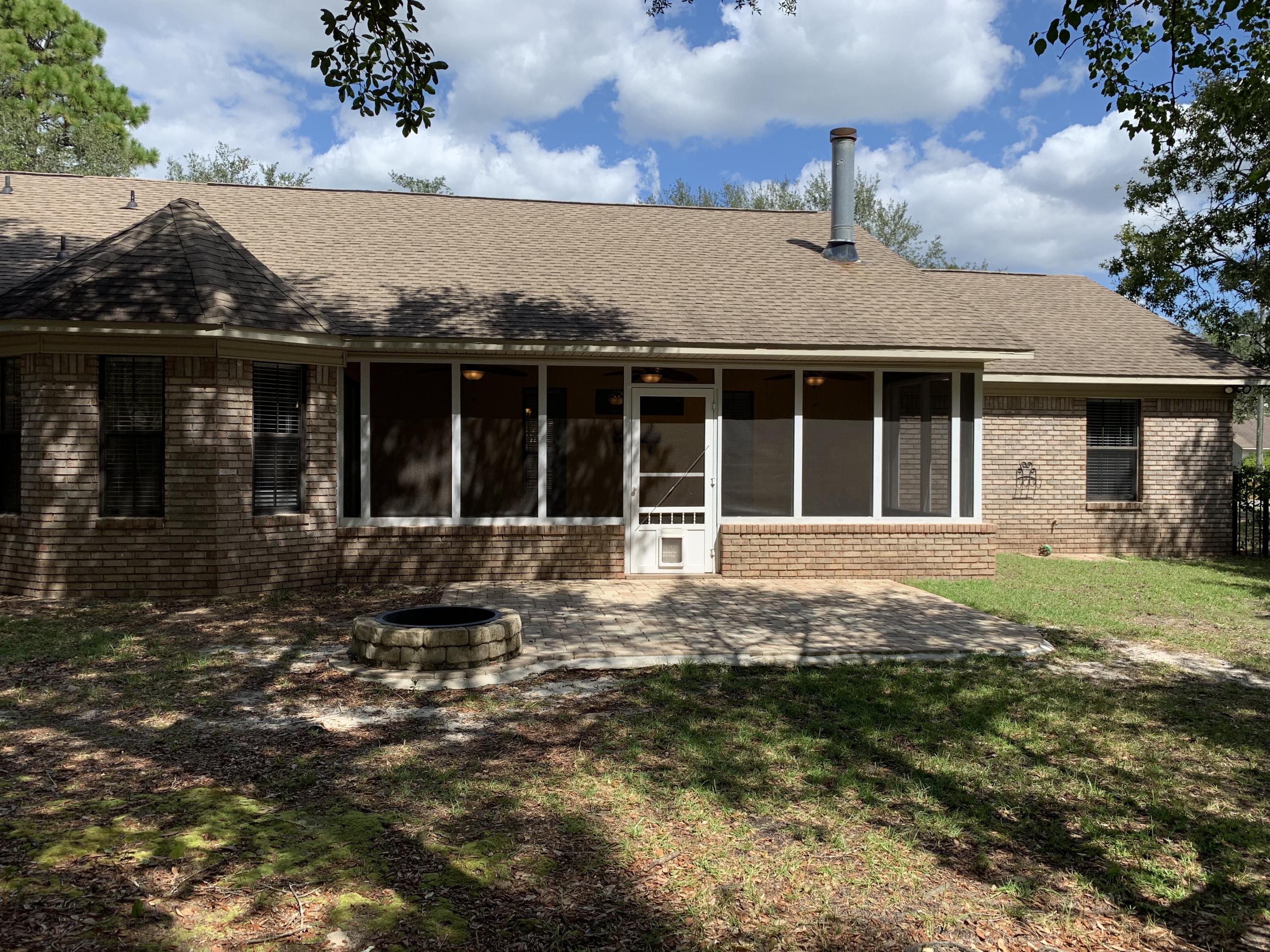 QUAIL TRAIL - Residential Lease