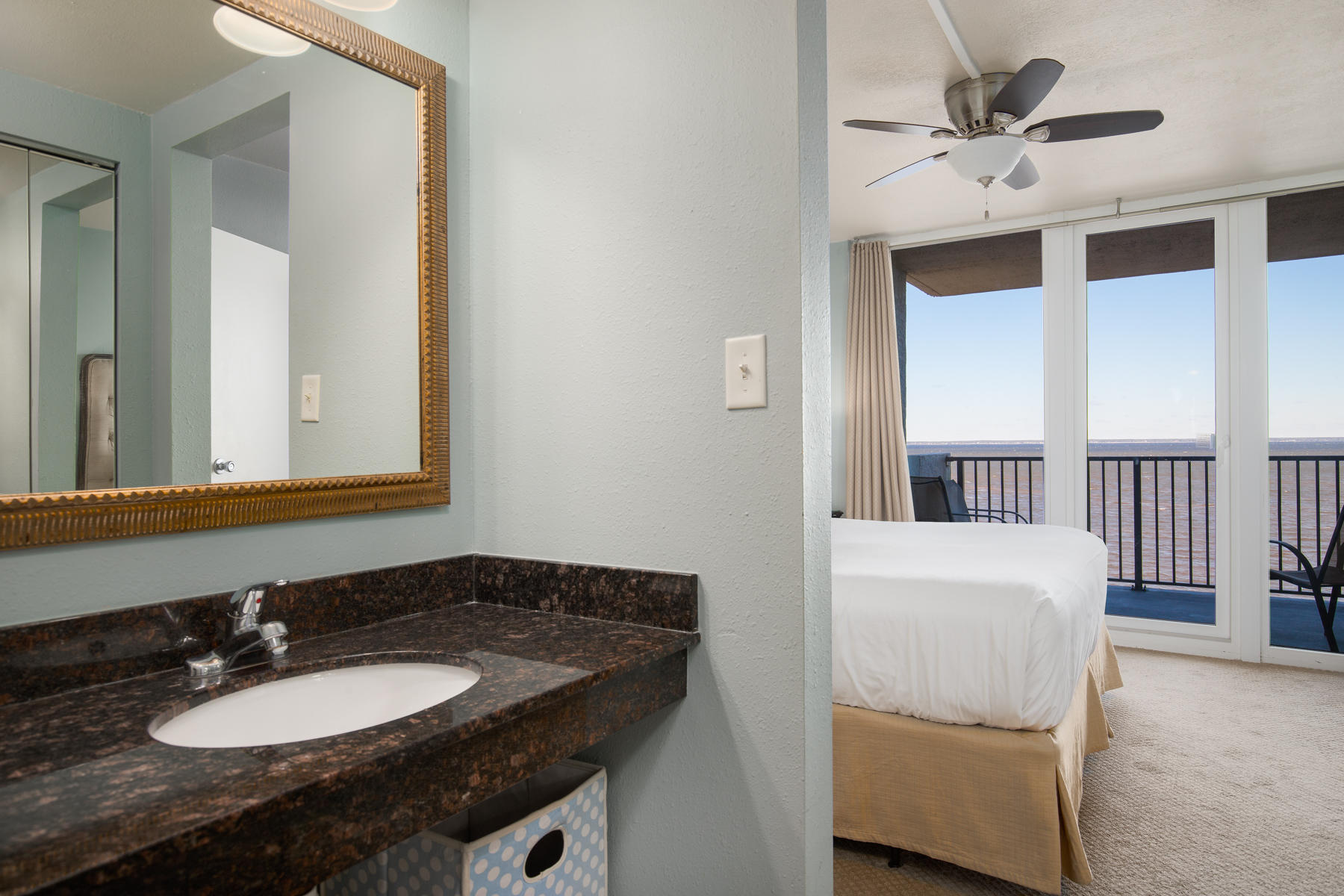 BAYSIDE CONDO SANDESTIN - Residential