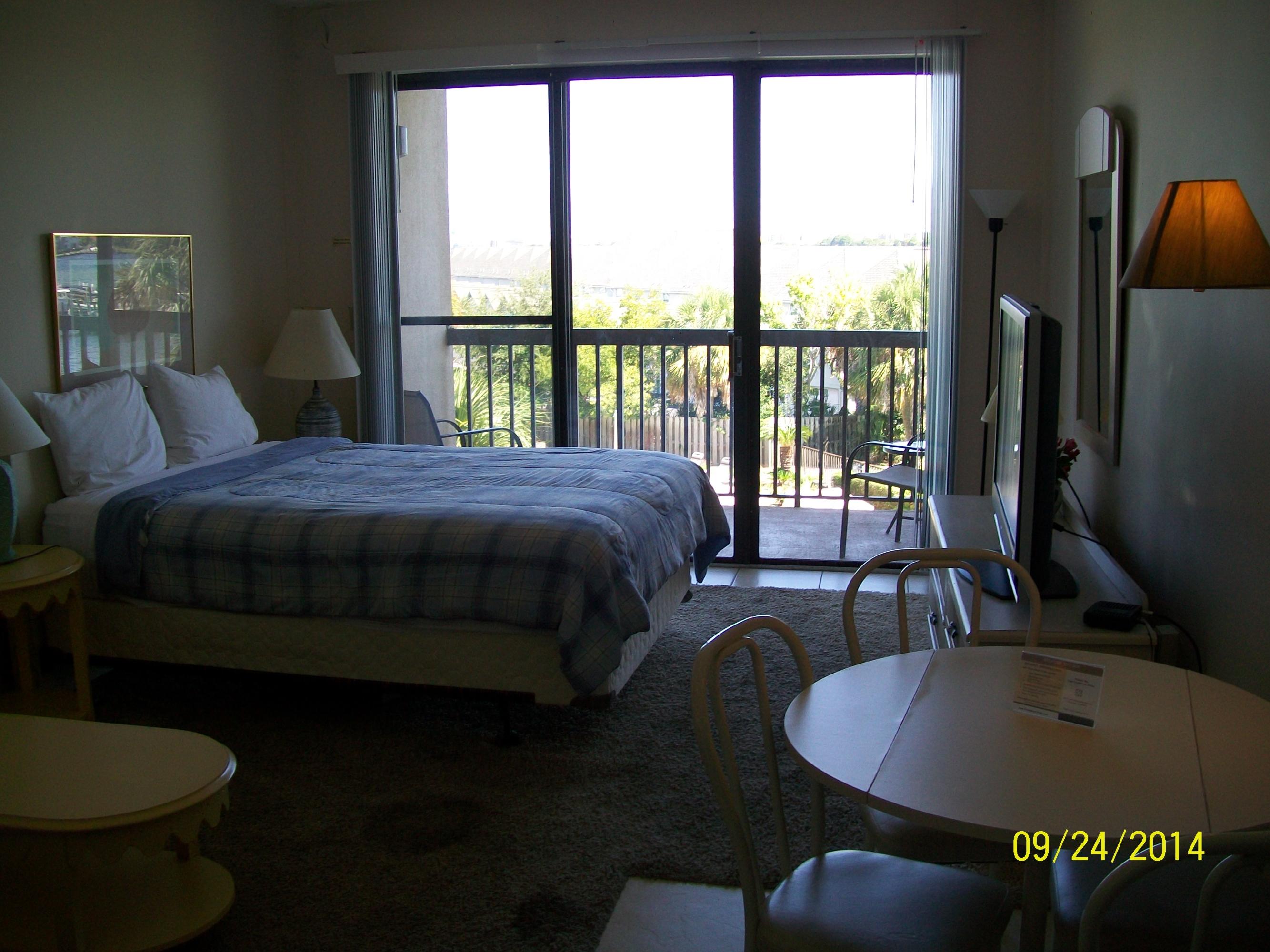 PIRATES BAY PH 1 - Residential Lease