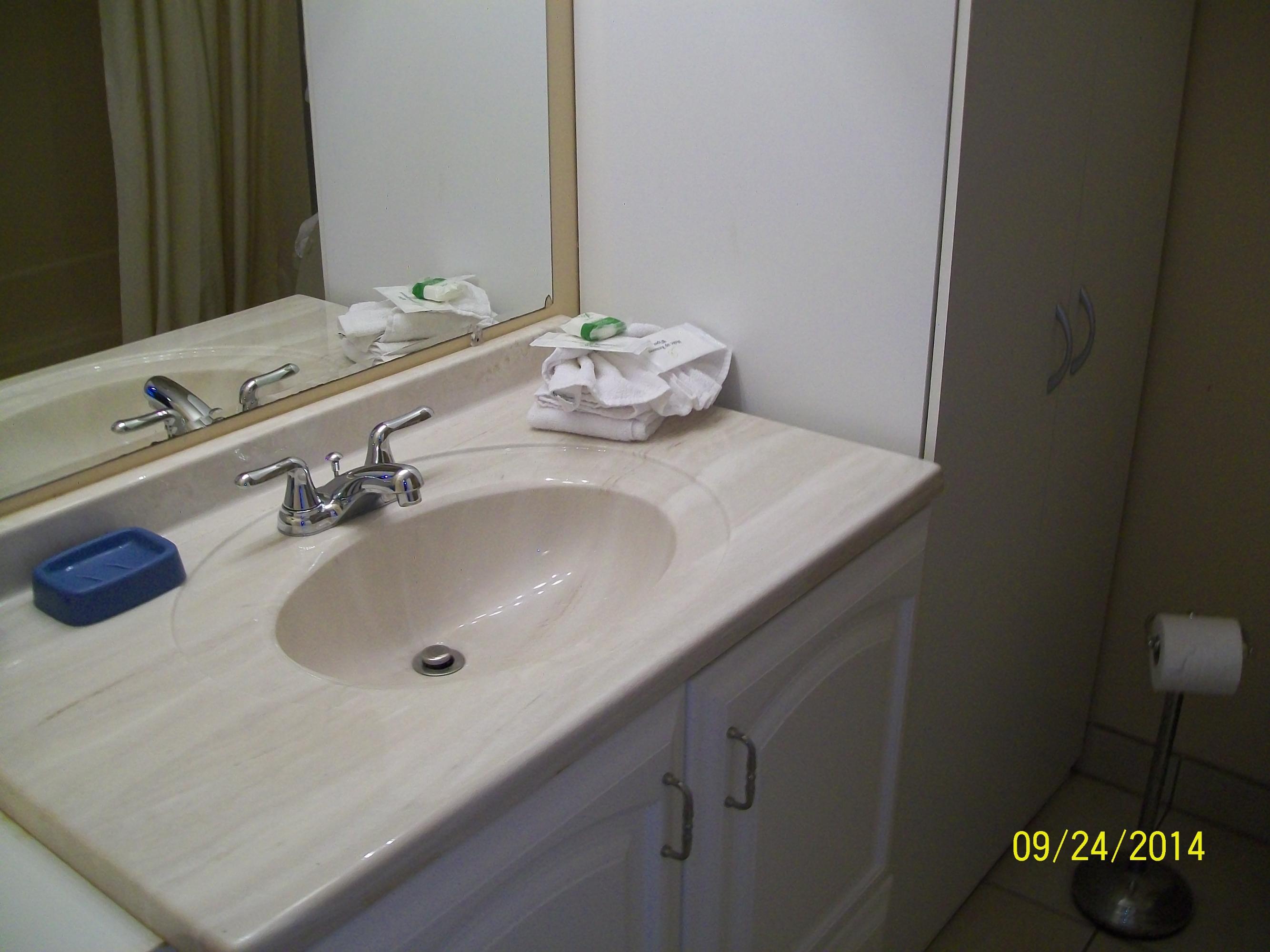 PIRATES BAY PH 1 - Residential Lease