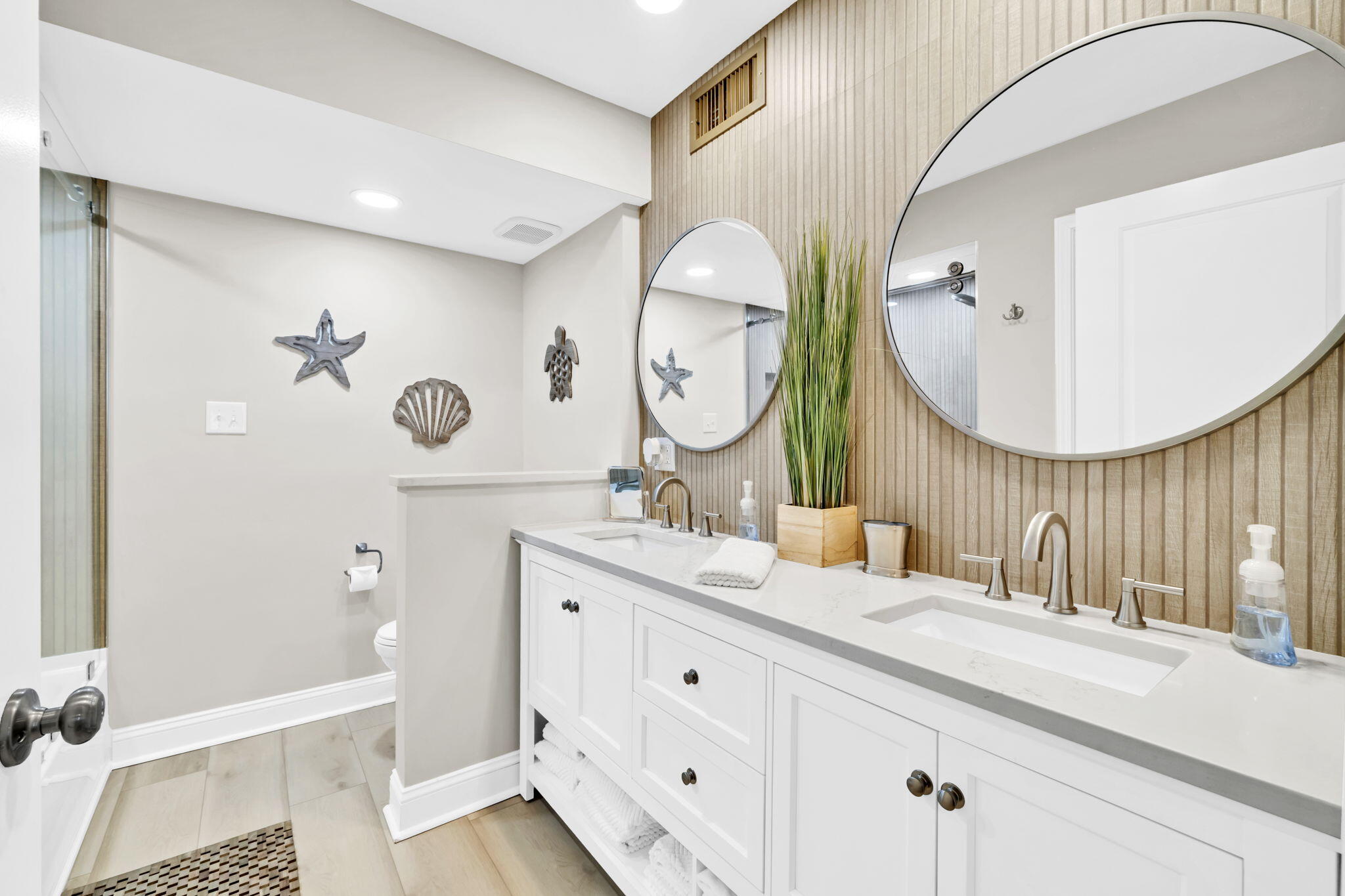 SEASCAPE CONDO - Residential
