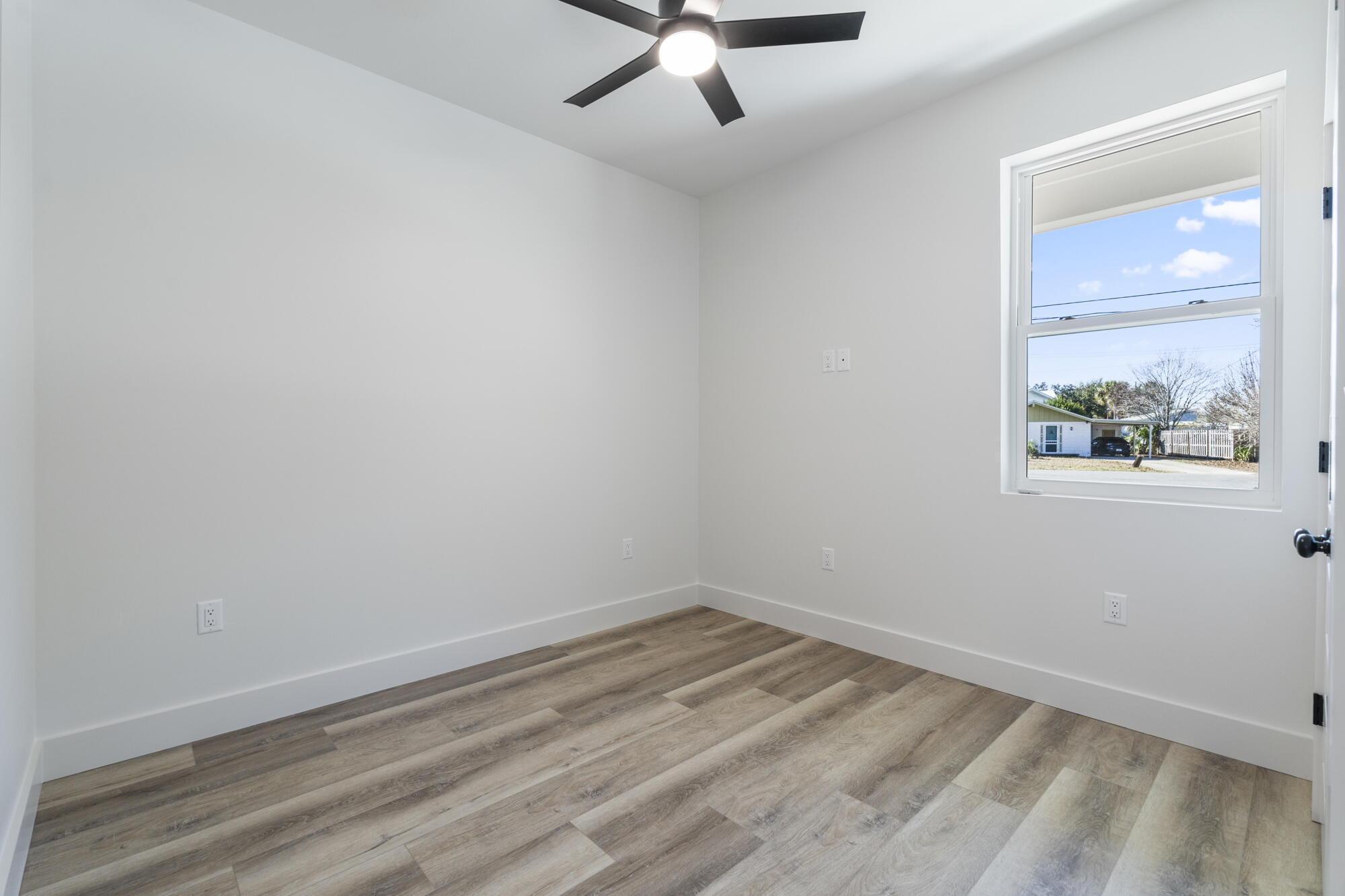 LAGUNA BEACH 7TH ADDN - Residential