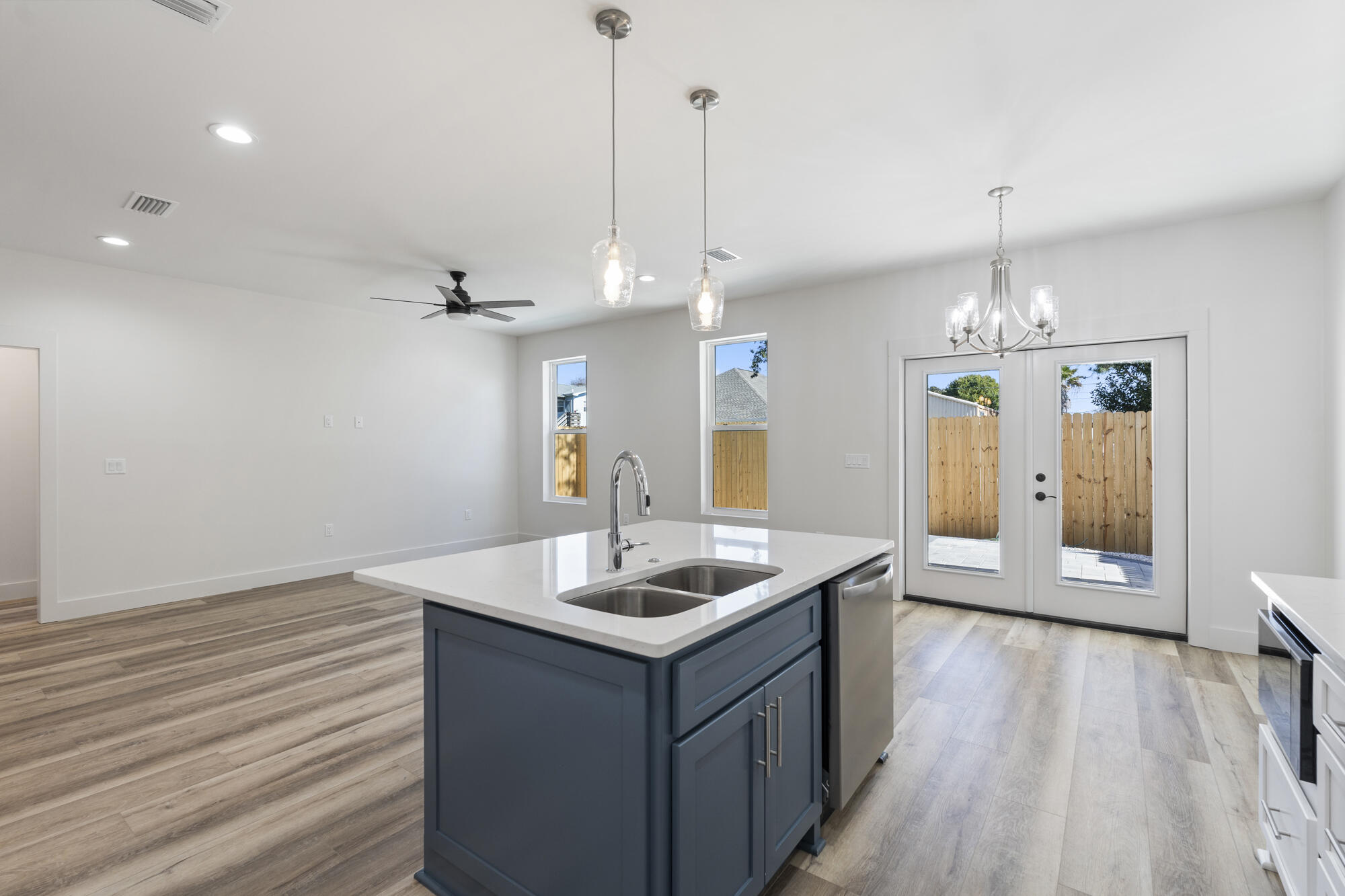 LAGUNA BEACH 7TH ADDN - Residential