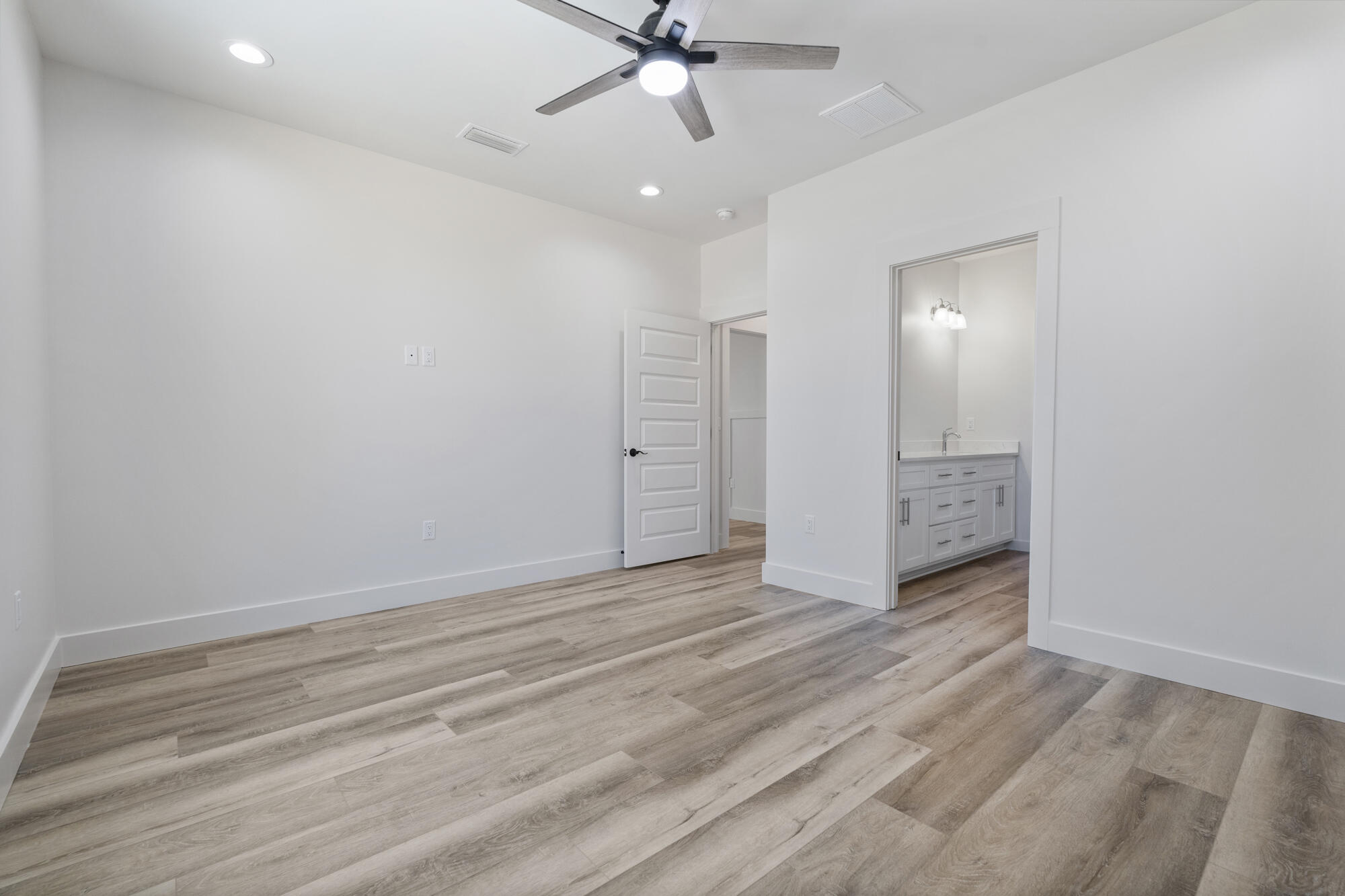 LAGUNA BEACH 7TH ADDN - Residential