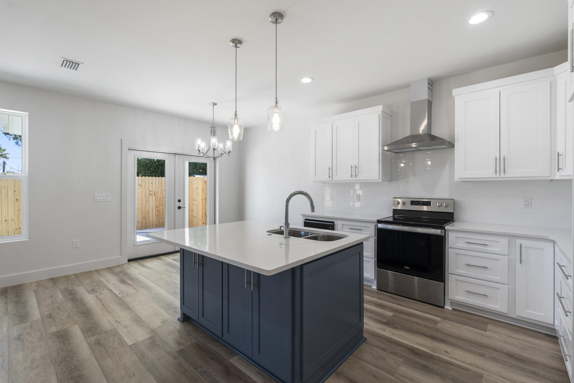 LAGUNA BEACH 7TH ADDN - Residential