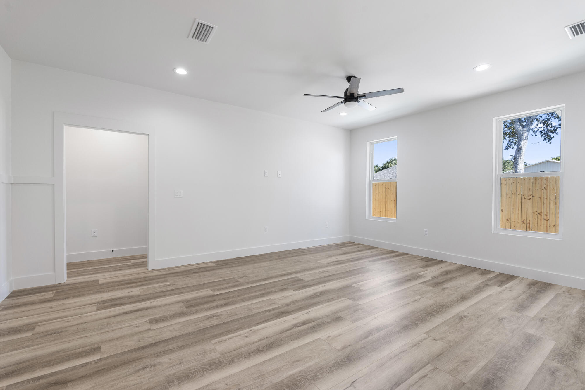 LAGUNA BEACH 7TH ADDN - Residential