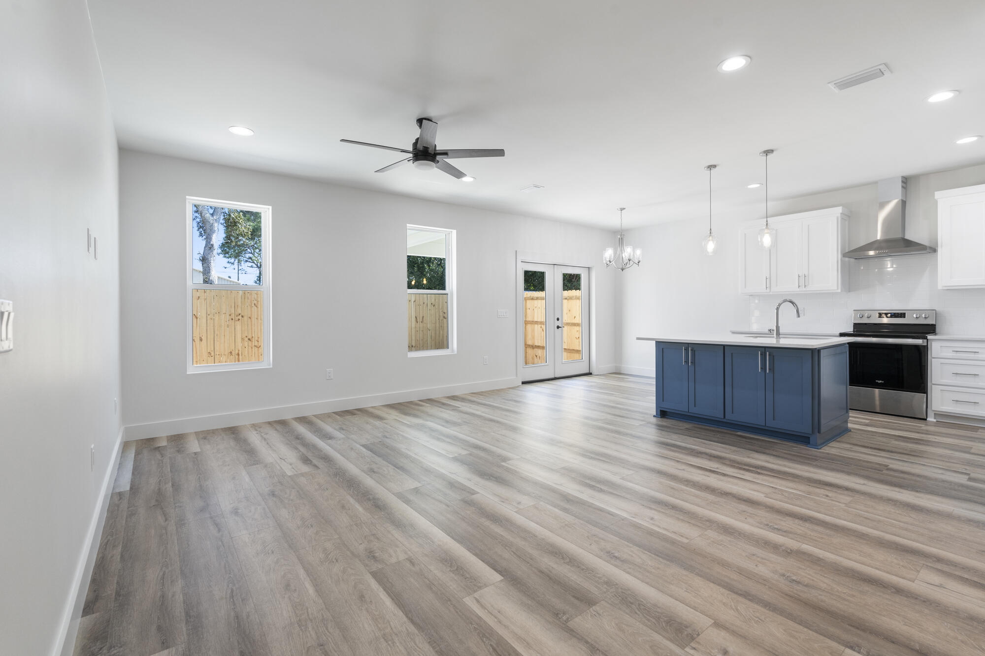 LAGUNA BEACH 7TH ADDN - Residential