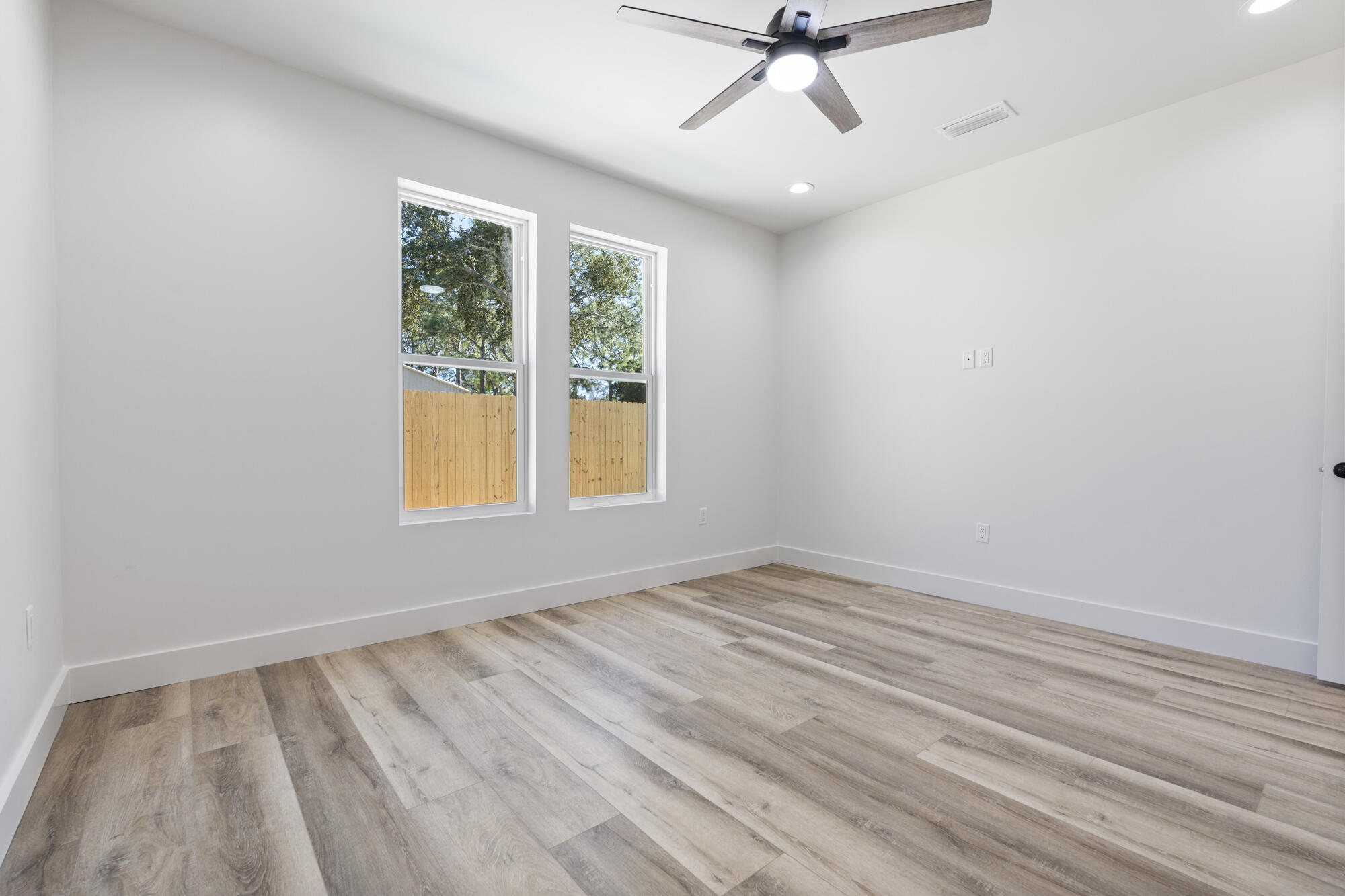 LAGUNA BEACH 7TH ADDN - Residential