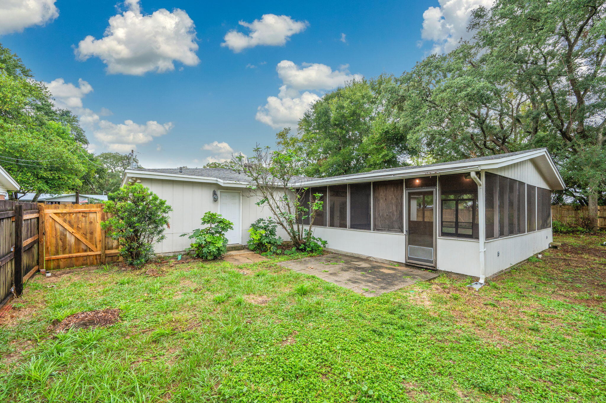 GARNIERS HEIGHTS 1ST ADDN - Residential Lease