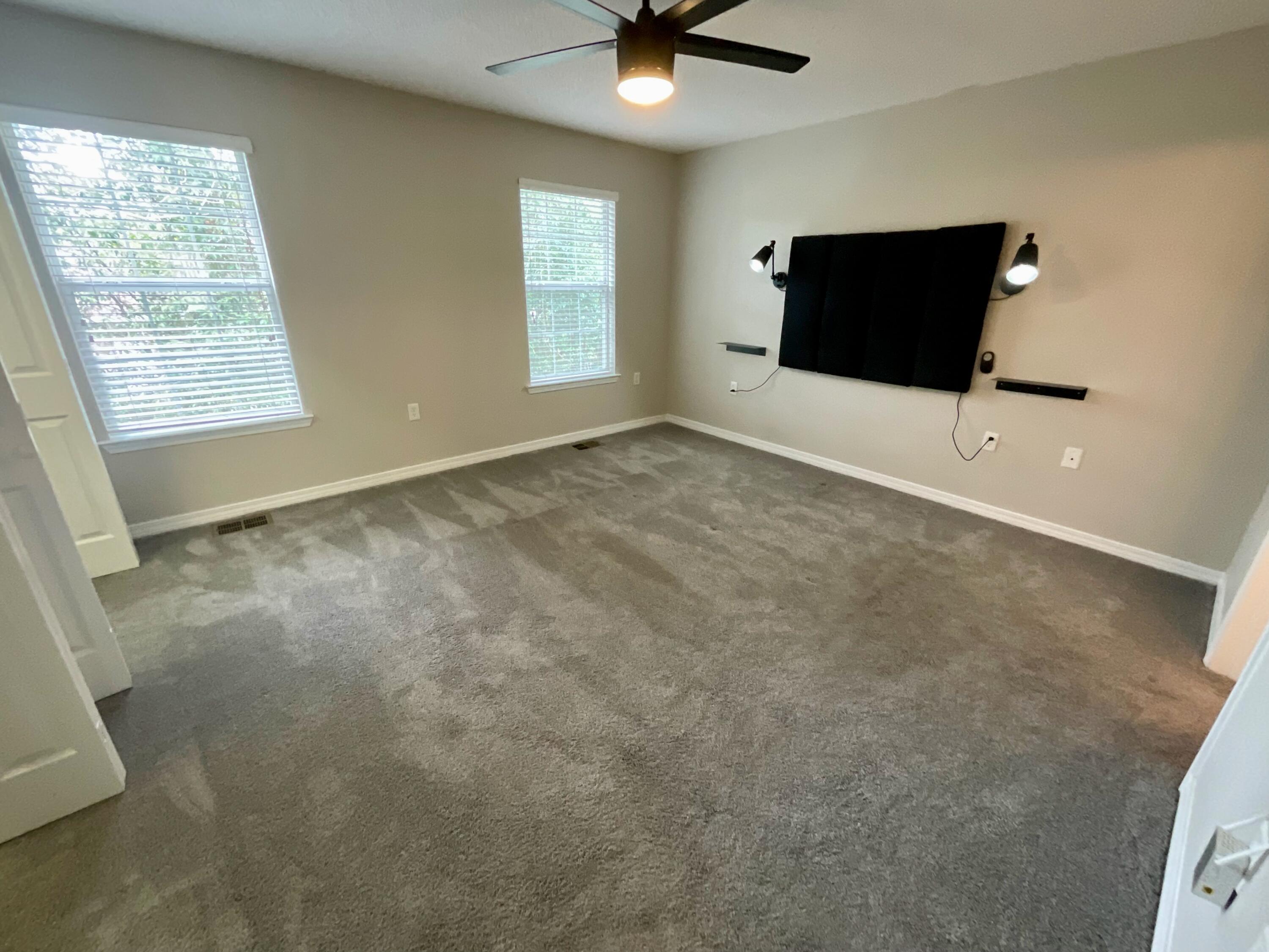 OAK PARK TOWNHOMES - Residential