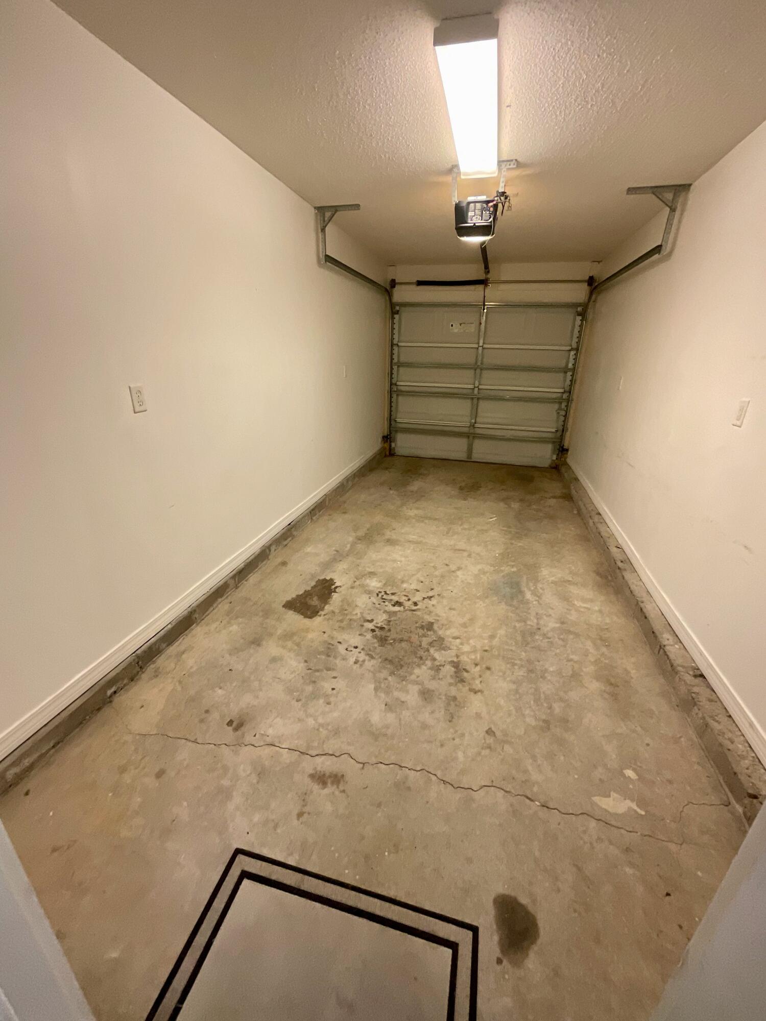 OAK PARK TOWNHOMES - Residential