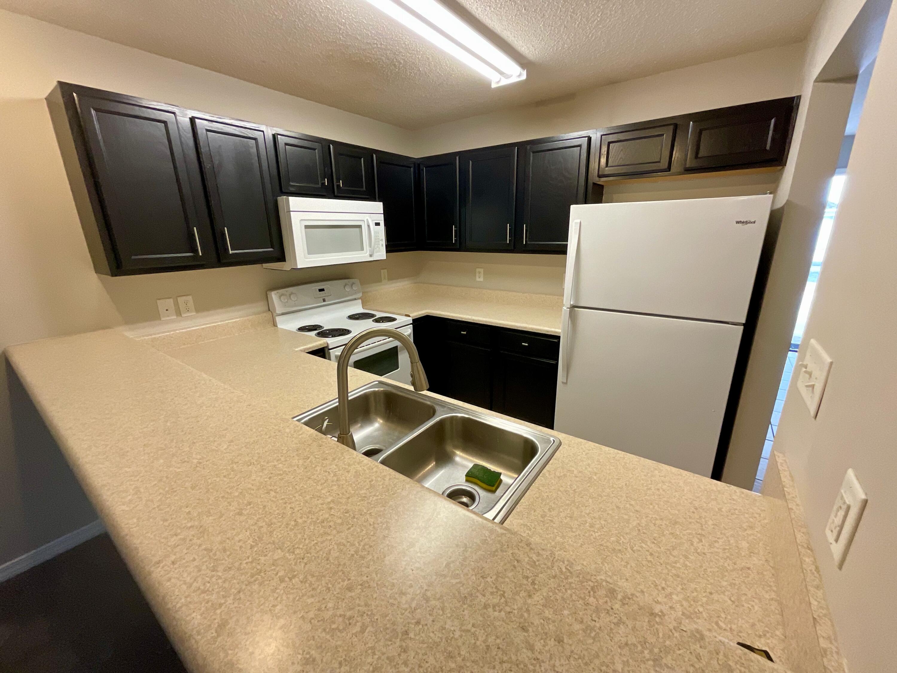 OAK PARK TOWNHOMES - Residential
