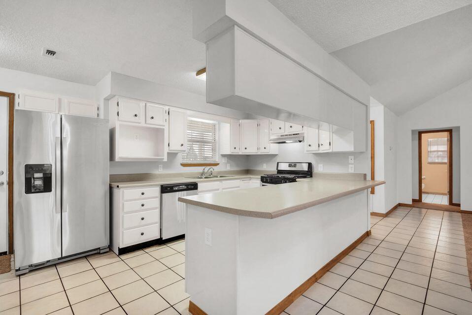 PERRY LAKE - Residential