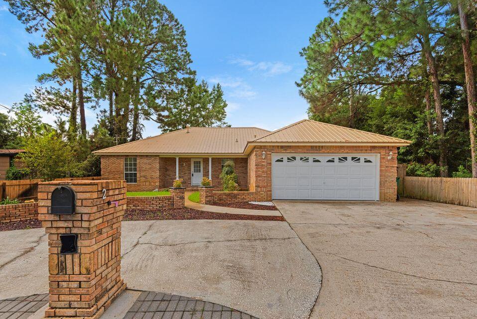 PERRY LAKE - Residential