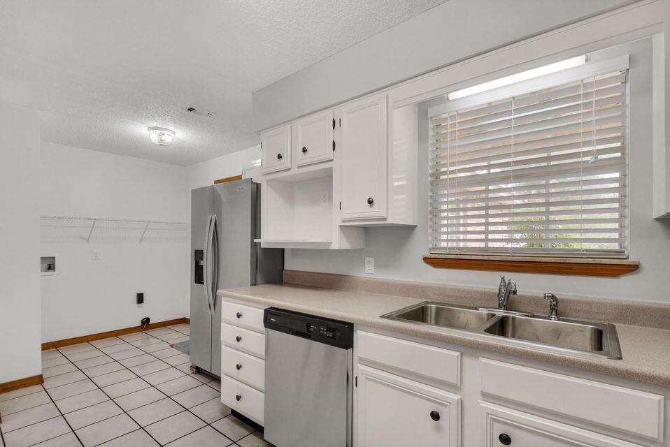 PERRY LAKE - Residential