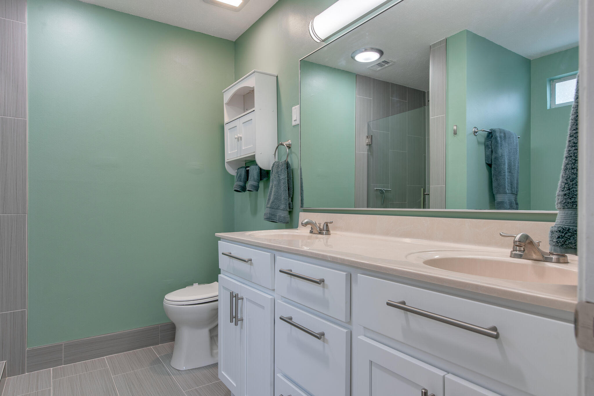 SANDY RIDGE ESTATES - Residential