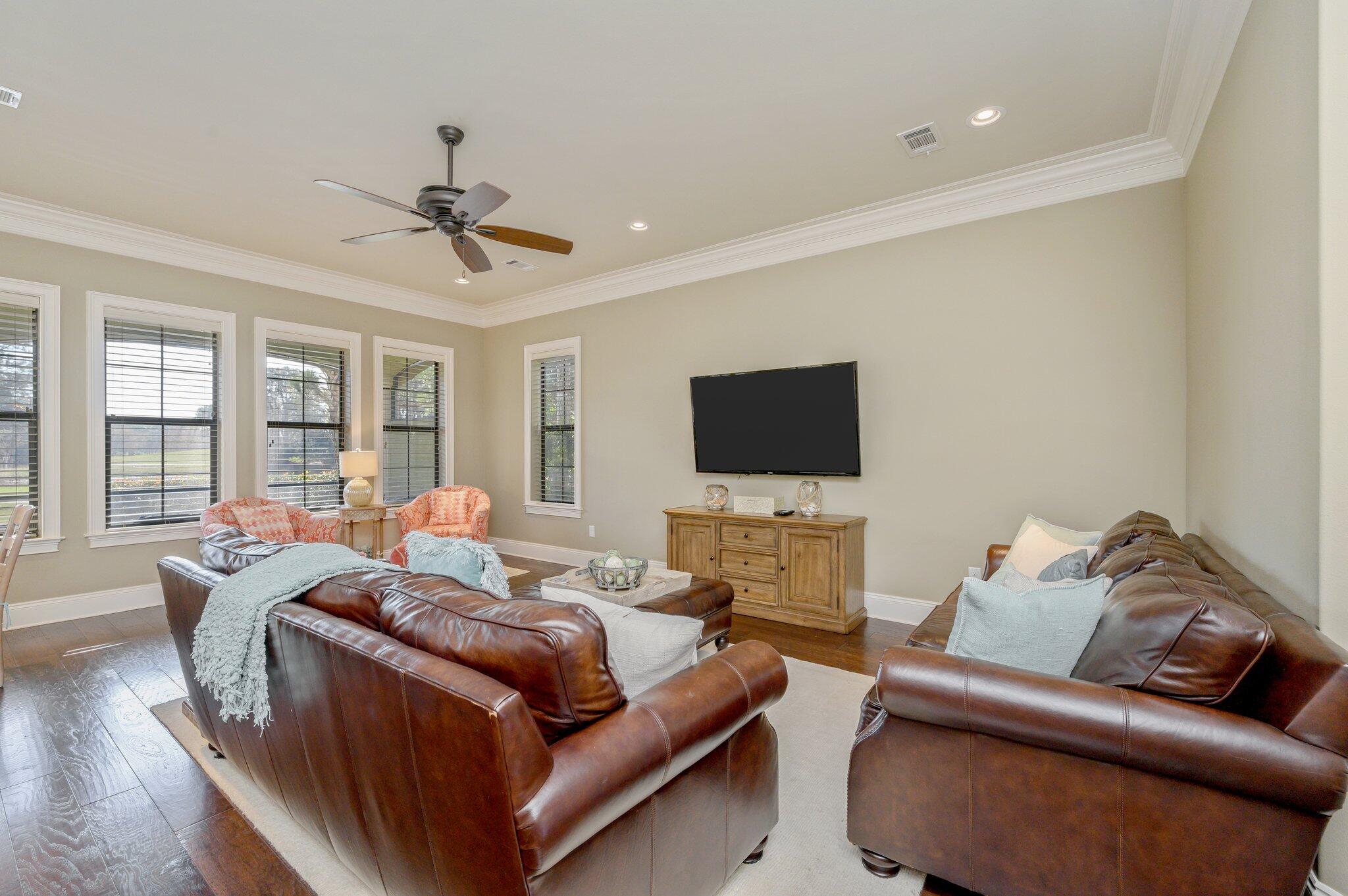 Villa Lago - Residential Lease