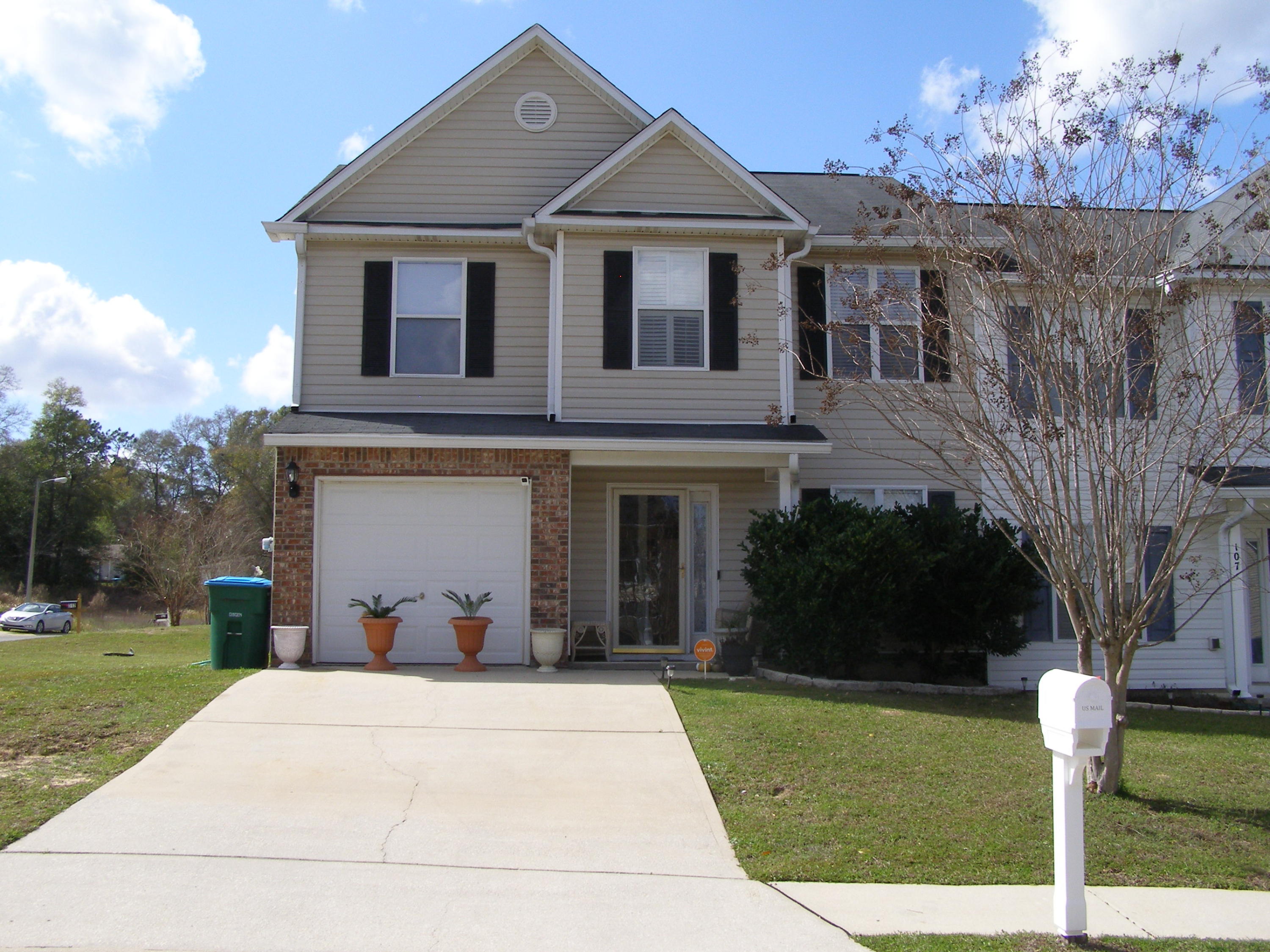 STILLWELL ESTATES - Residential