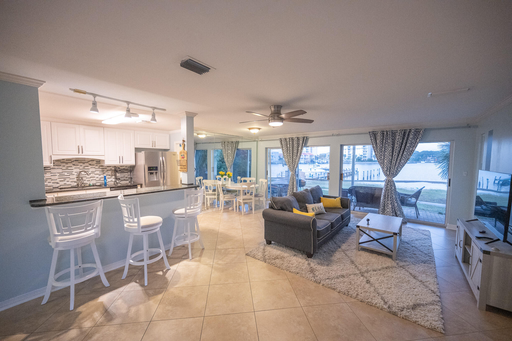 DESTIN SANDS CONDO - Residential